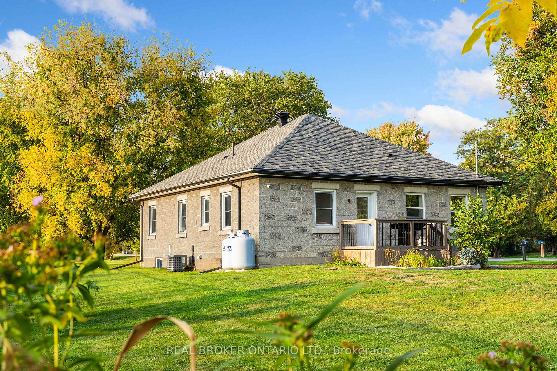 Photo 40 of 60 Union Street, Smiths Falls — HOMEH
