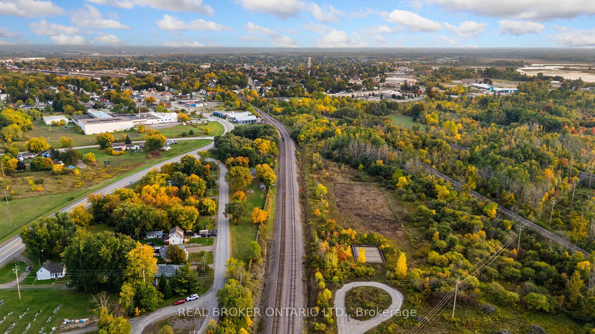 Photo 47 of 60 Union Street, Smiths Falls — HOMEH