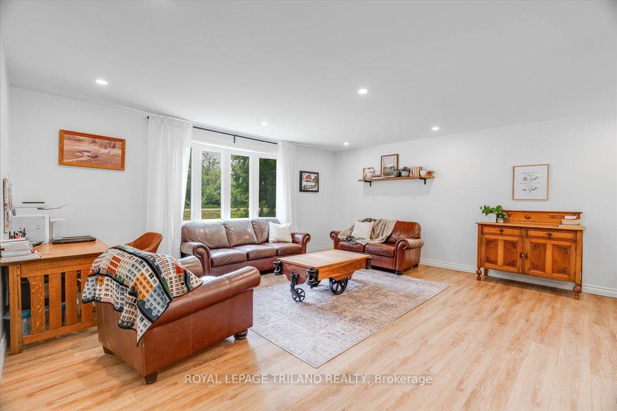 Photo 6 of 5746 Glendon Drive, Southwest Middlesex, Rural Southwest Middlesex — HOMEH