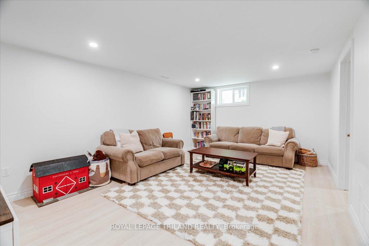 Photo 19 of 5746 Glendon Drive, Southwest Middlesex, Rural Southwest Middlesex — HOMEH