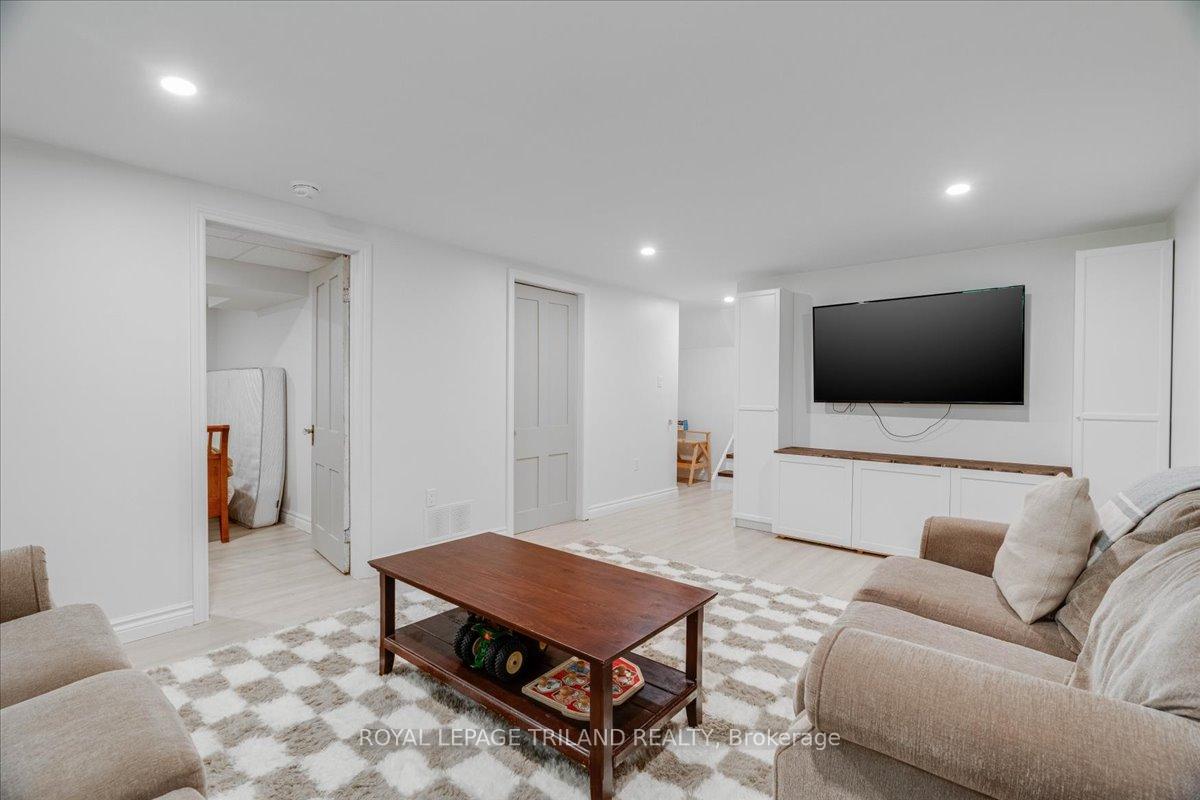 Photo 21 of 5746 Glendon Drive, Southwest Middlesex, Rural Southwest Middlesex — HOMEH
