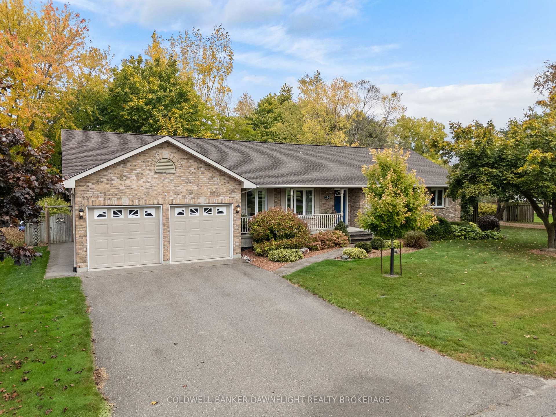 Photo 2 of 224 Waterloo Street, South Huron, Exeter — HOMEH