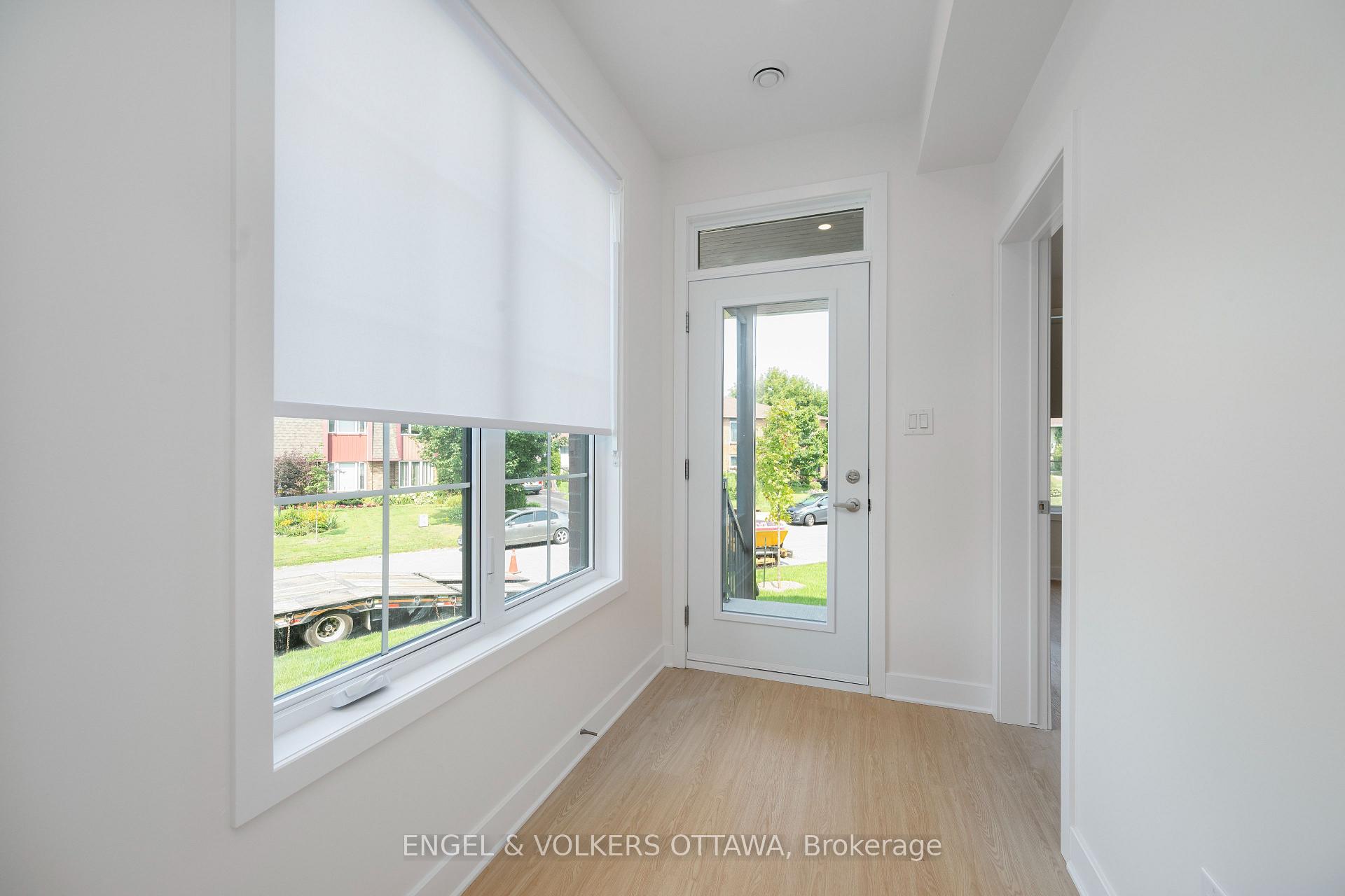 Photo 6 of 5 Winlock Crescent, Ottawa, Craig Henry/Woodvale — HOMEH