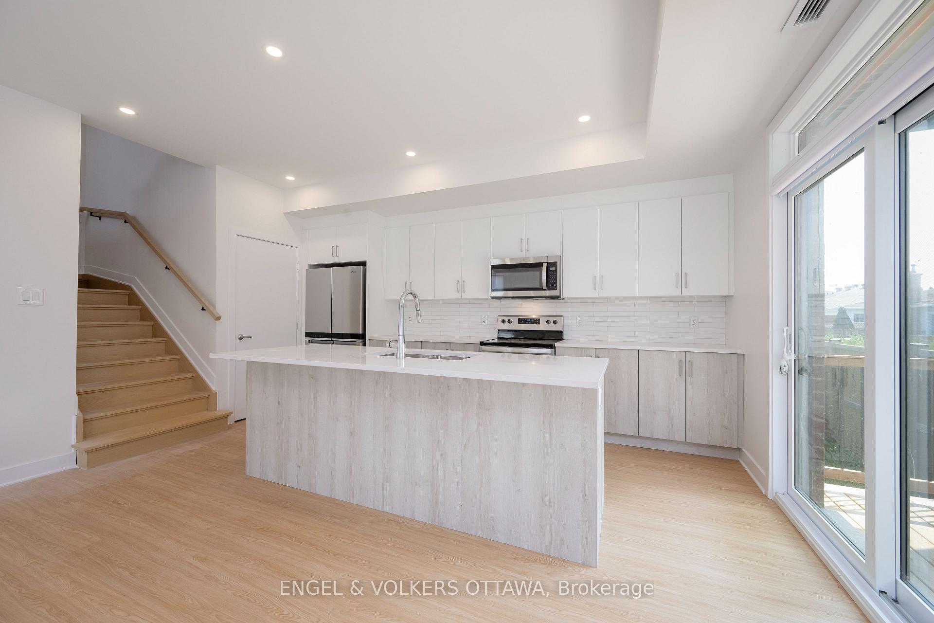 Photo 19 of 5 Winlock Crescent, Ottawa, Craig Henry/Woodvale — HOMEH