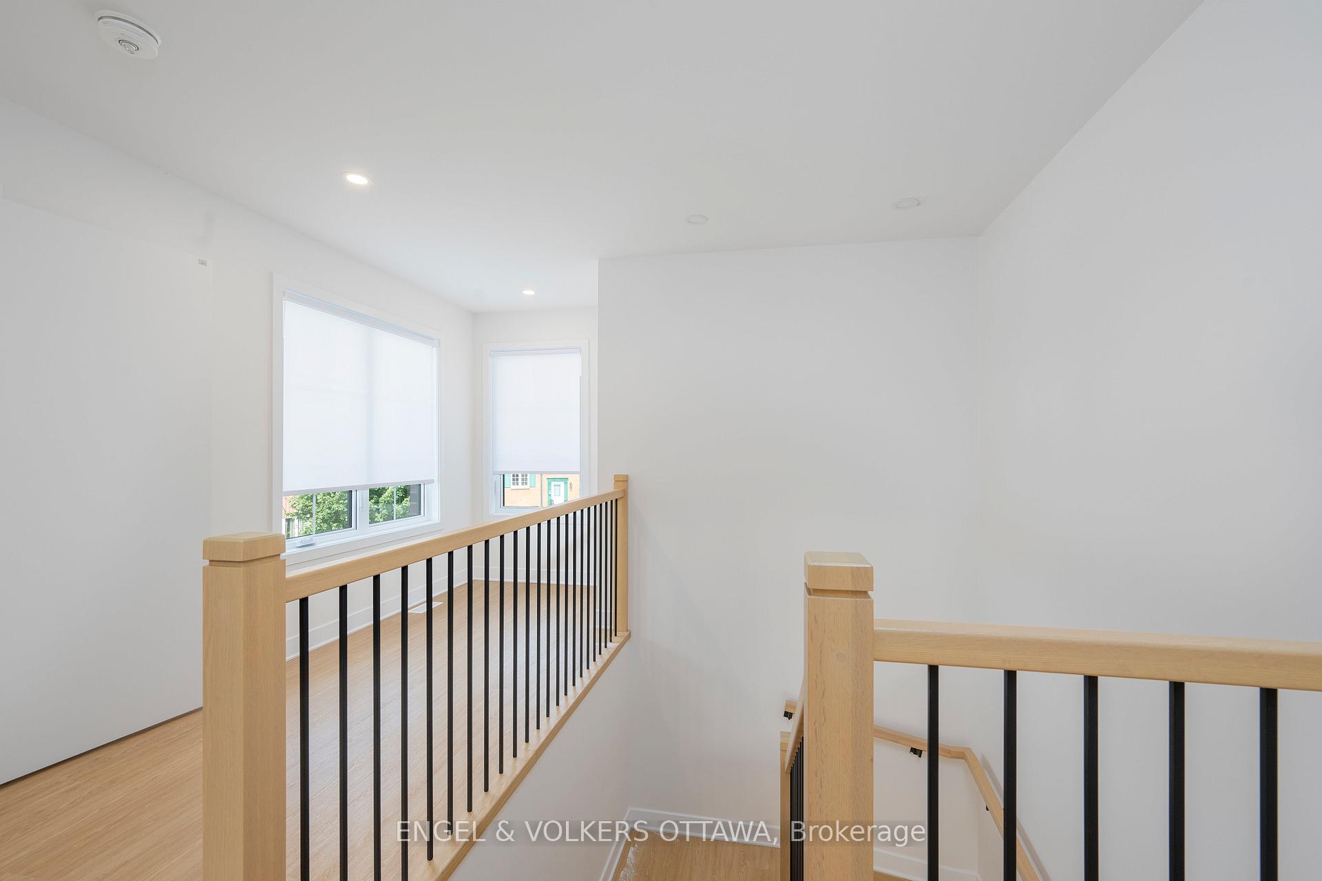 Photo 22 of 5 Winlock Crescent, Ottawa, Craig Henry/Woodvale — HOMEH