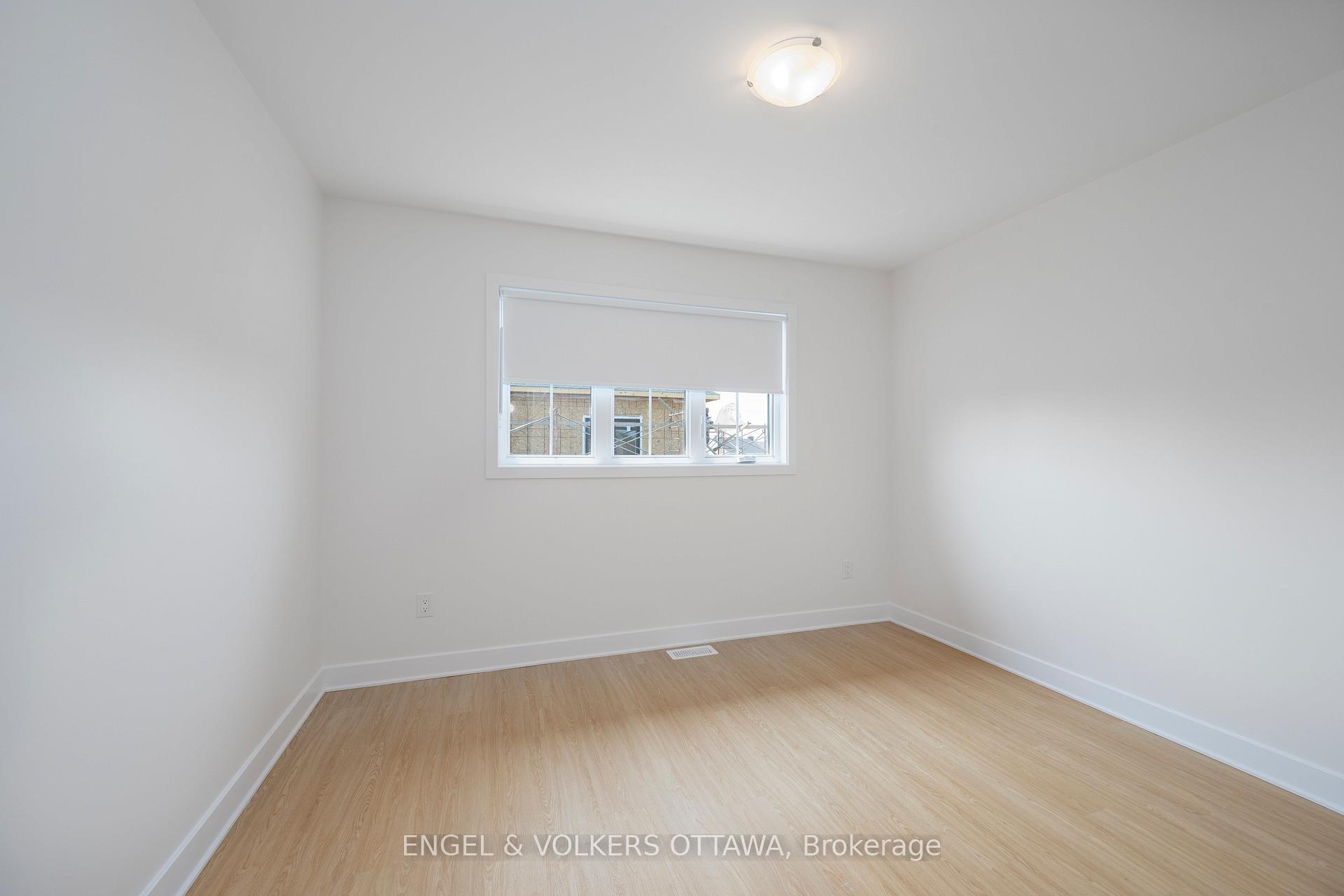 Photo 25 of 5 Winlock Crescent, Ottawa, Craig Henry/Woodvale — HOMEH
