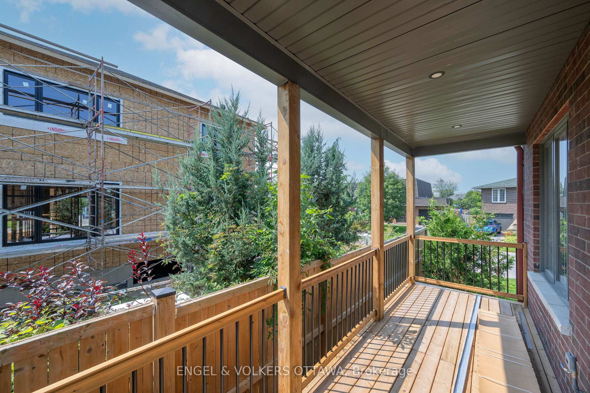Photo 32 of 5 Winlock Crescent, Ottawa, Craig Henry/Woodvale — HOMEH