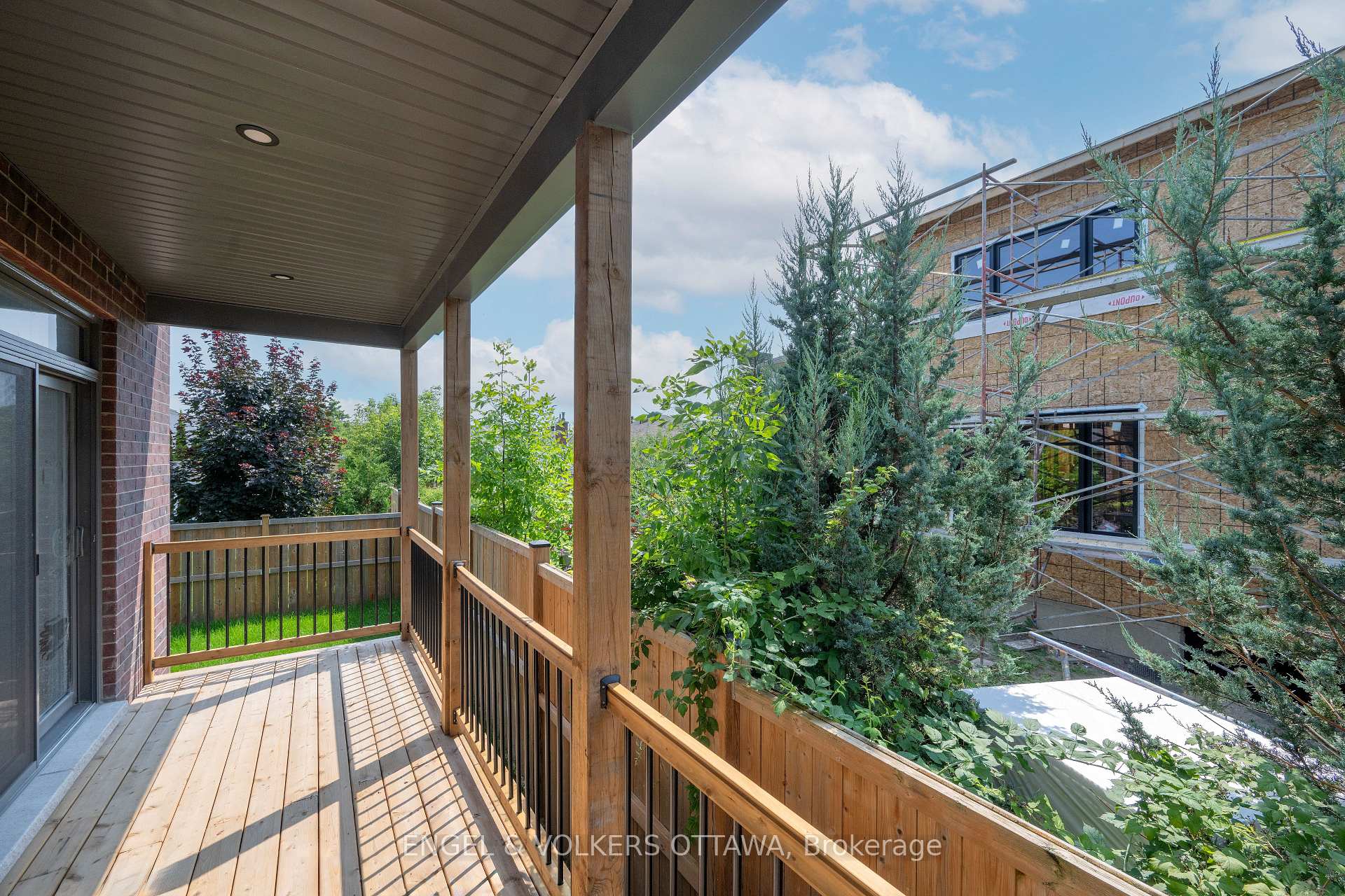 Photo 33 of 5 Winlock Crescent, Ottawa, Craig Henry/Woodvale — HOMEH