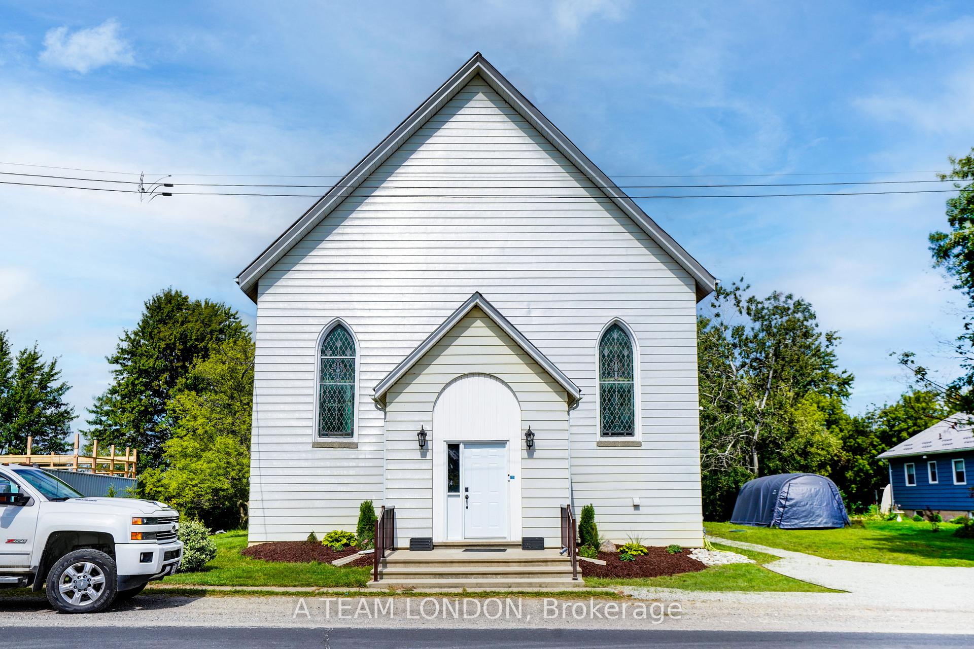 Photo 1 of 10096 Iona Road, Southwold, Iona Station — HOMEH