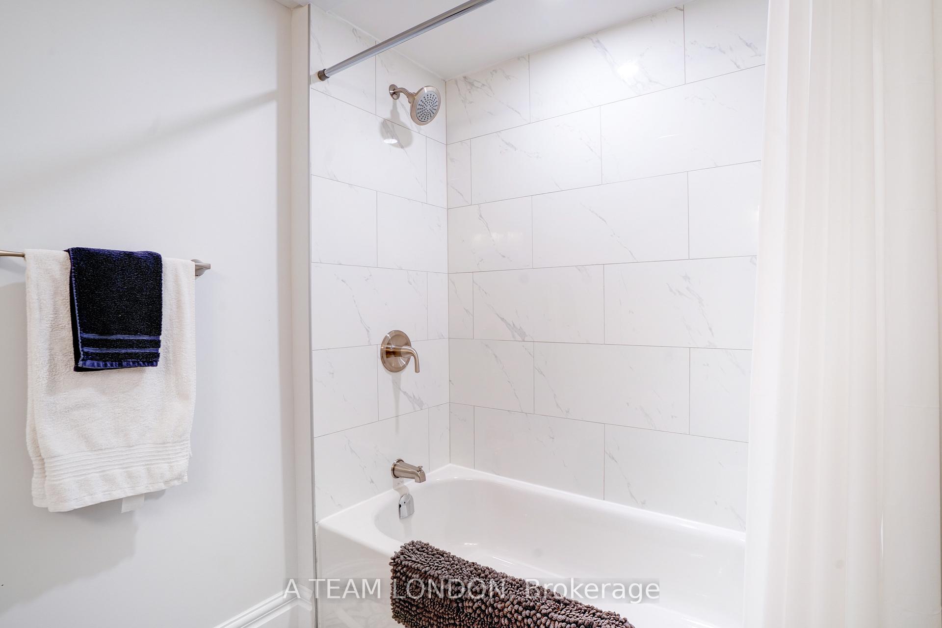 Photo 22 of 10096 Iona Road, Southwold, Iona Station — HOMEH