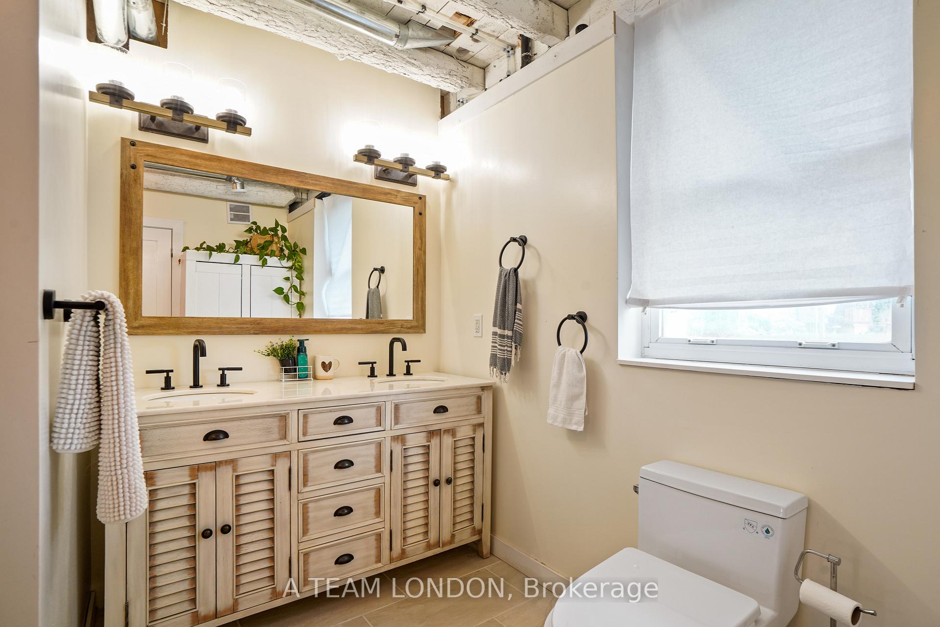 Photo 33 of 10096 Iona Road, Southwold, Iona Station — HOMEH