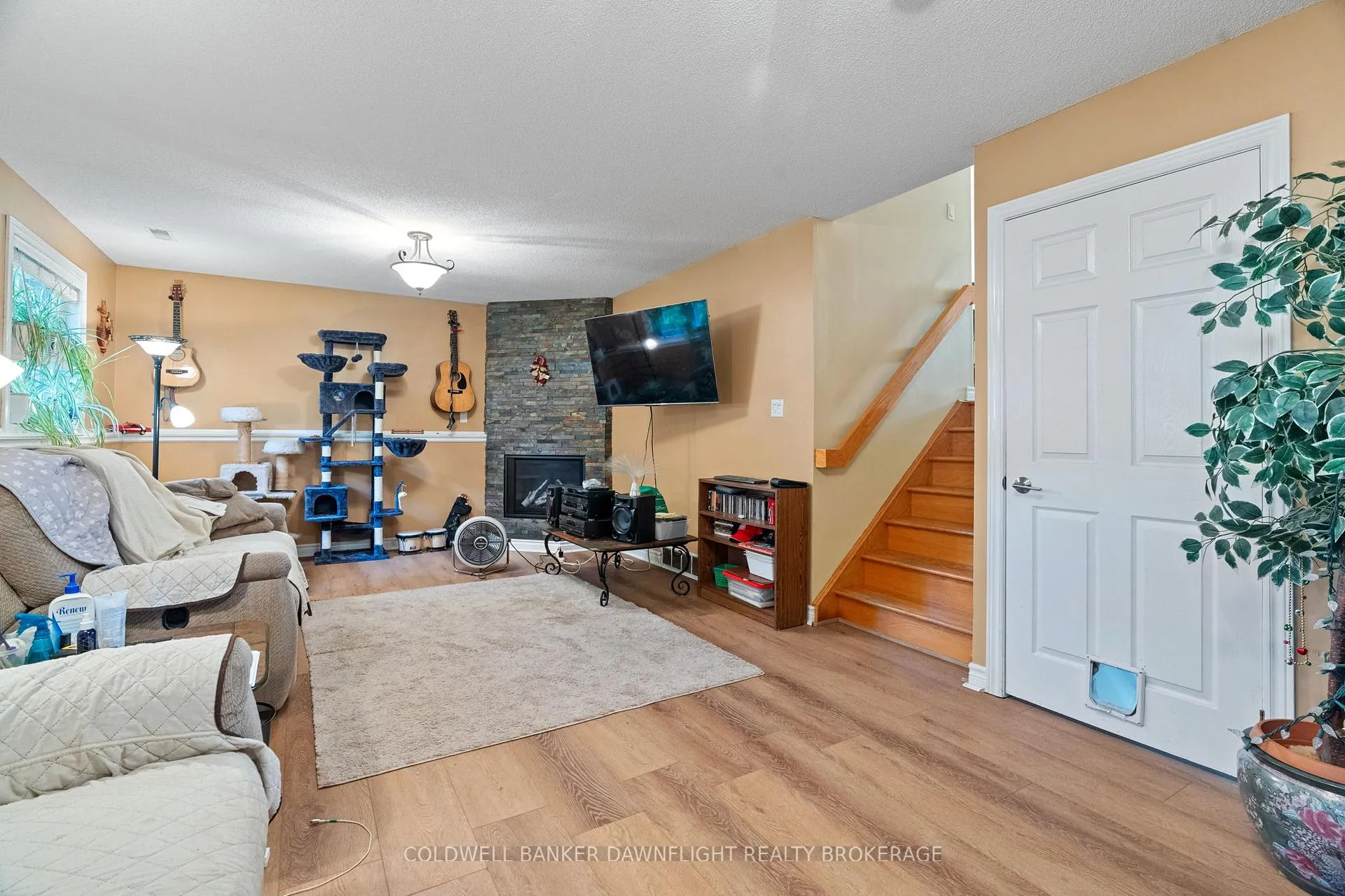 Photo 14 of 68 George Street, South Huron, Exeter — HOMEH