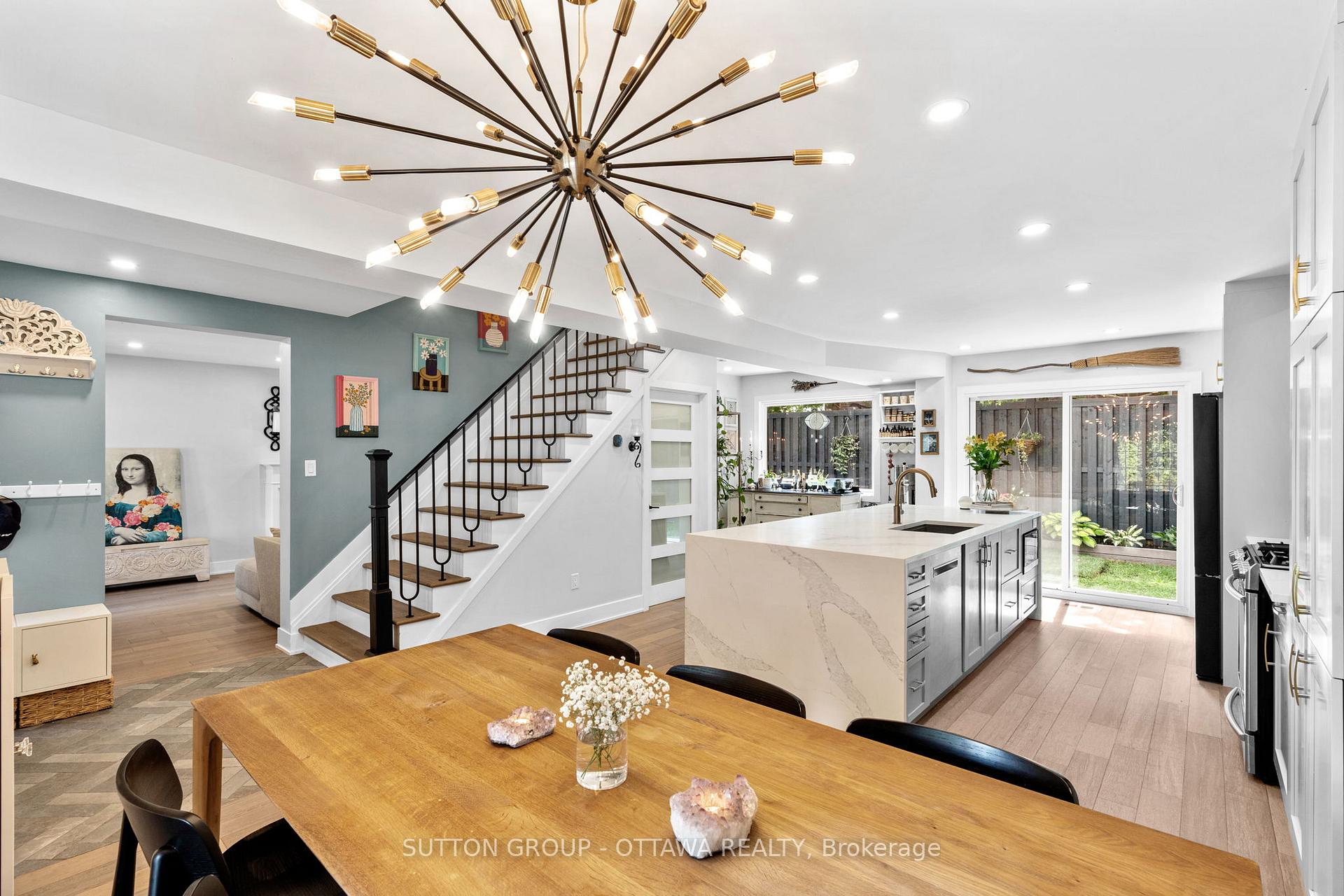 Photo 9 of 100 Monterey Drive, Ottawa, Leslie Park — HOMEH