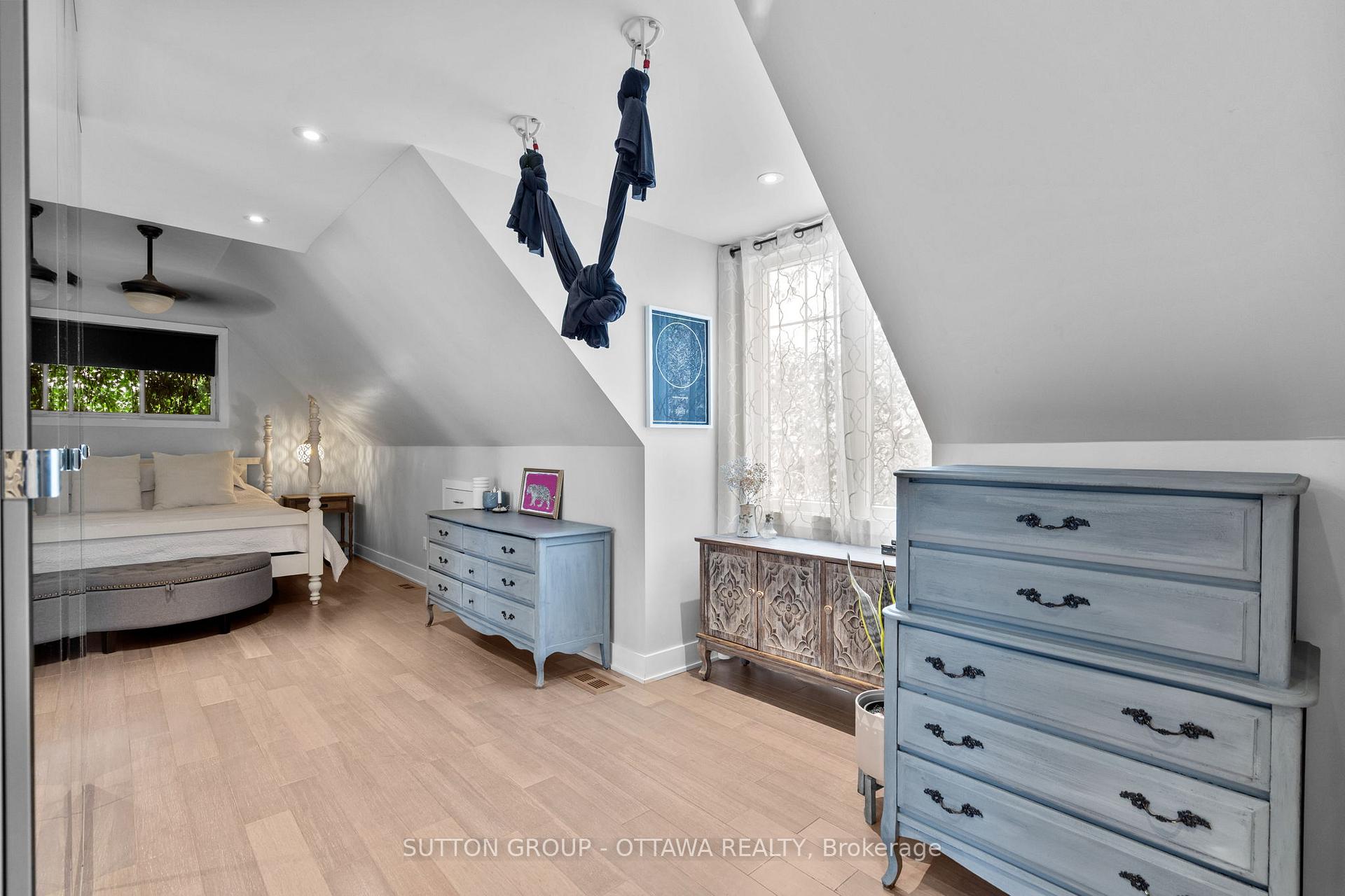 Photo 26 of 100 Monterey Drive, Ottawa, Leslie Park — HOMEH