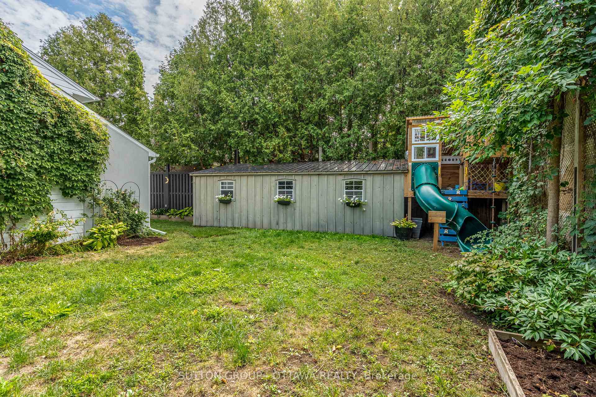 Photo 45 of 100 Monterey Drive, Ottawa, Leslie Park — HOMEH