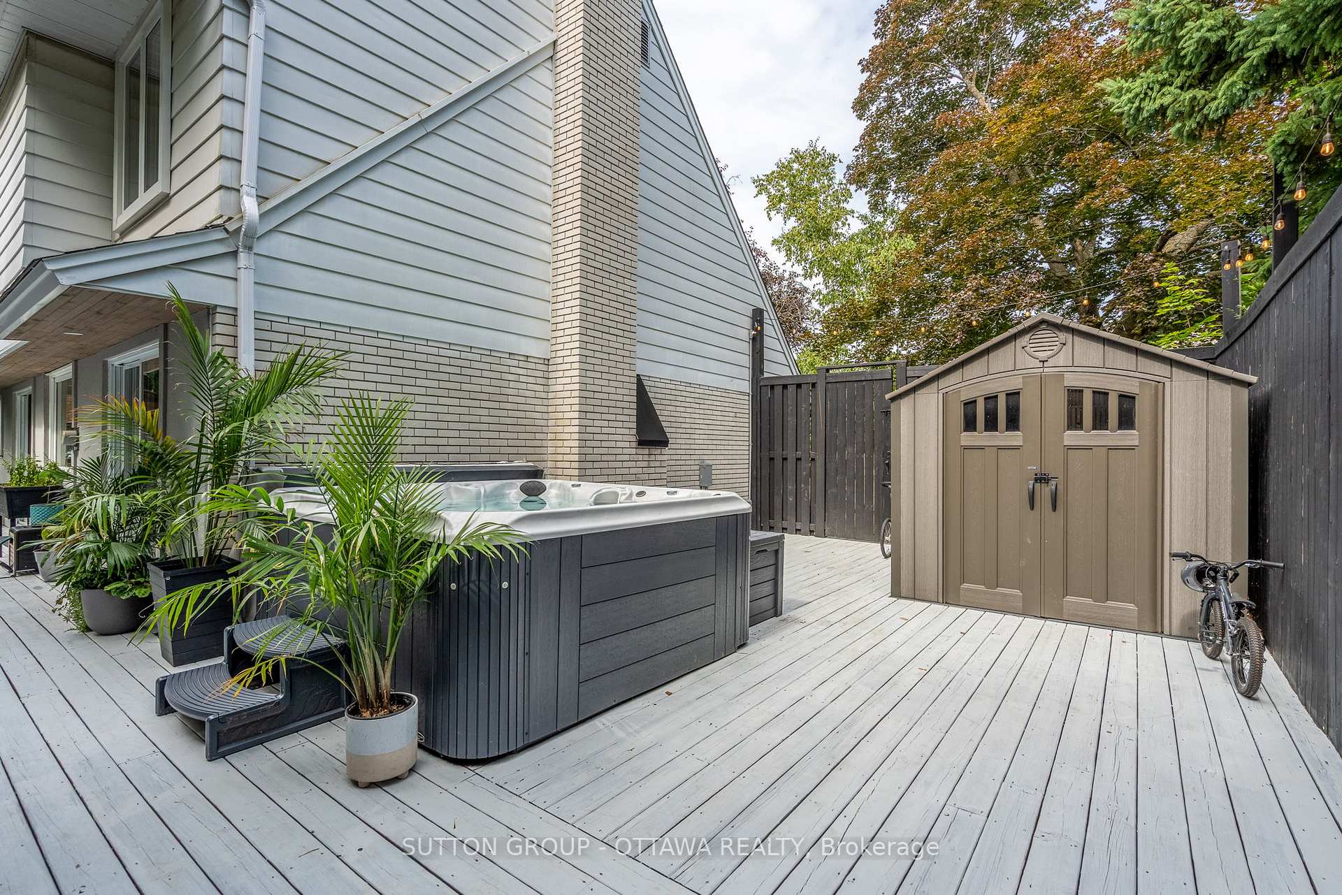 Photo 48 of 100 Monterey Drive, Ottawa, Leslie Park — HOMEH