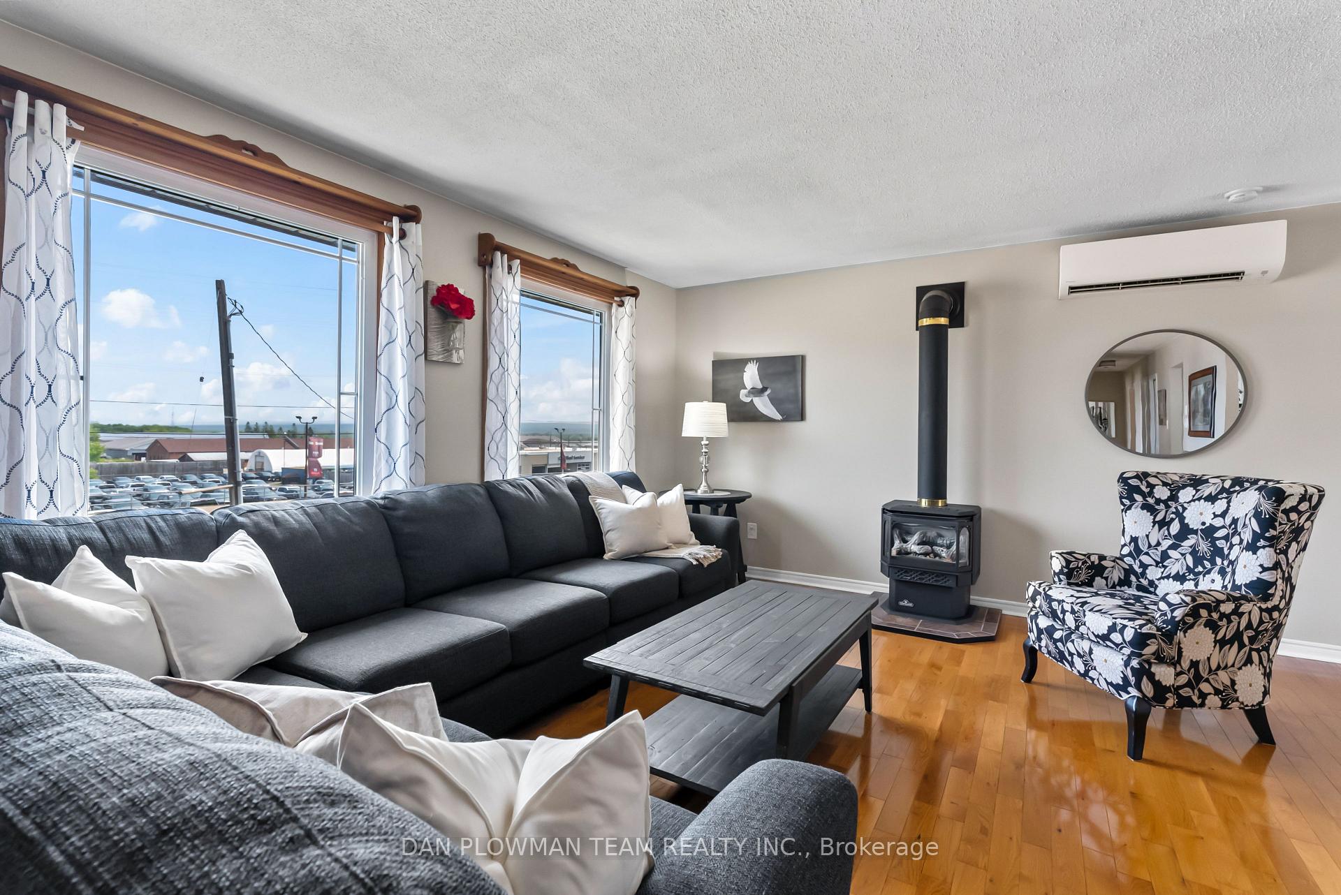 Photo 7 of 14724 Simcoe Street, Scugog, Port Perry — HOMEH