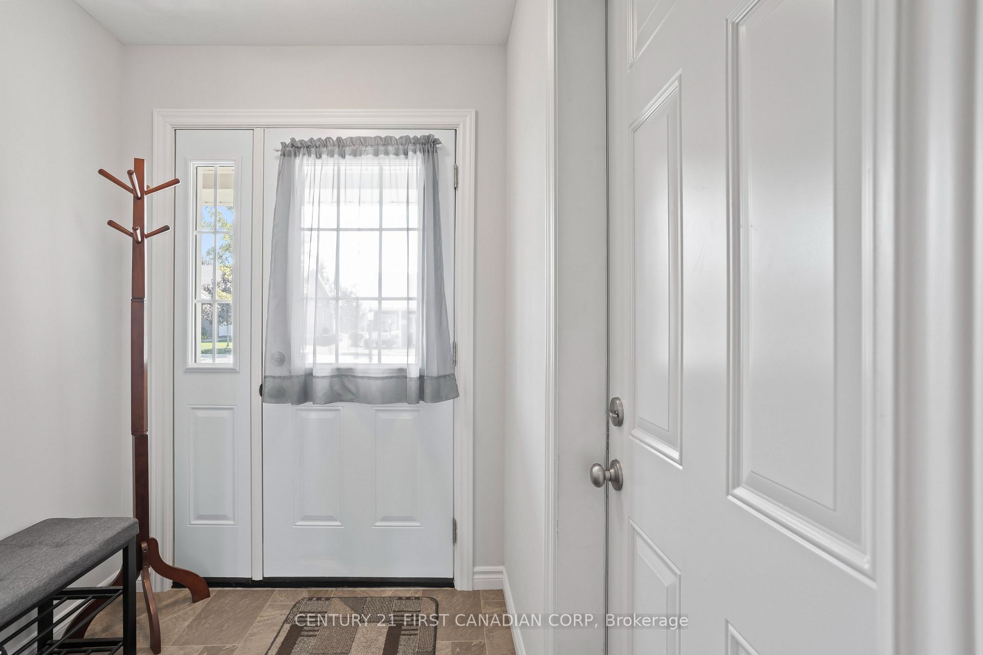 Photo 10 of 24 Devon Drive, South Huron, Exeter — HOMEH