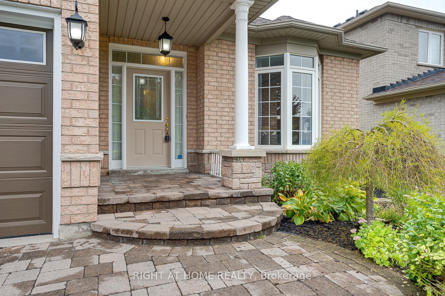 Photo 3 of 100 Earl Cuddie Boulevard, Scugog, Port Perry — HOMEH