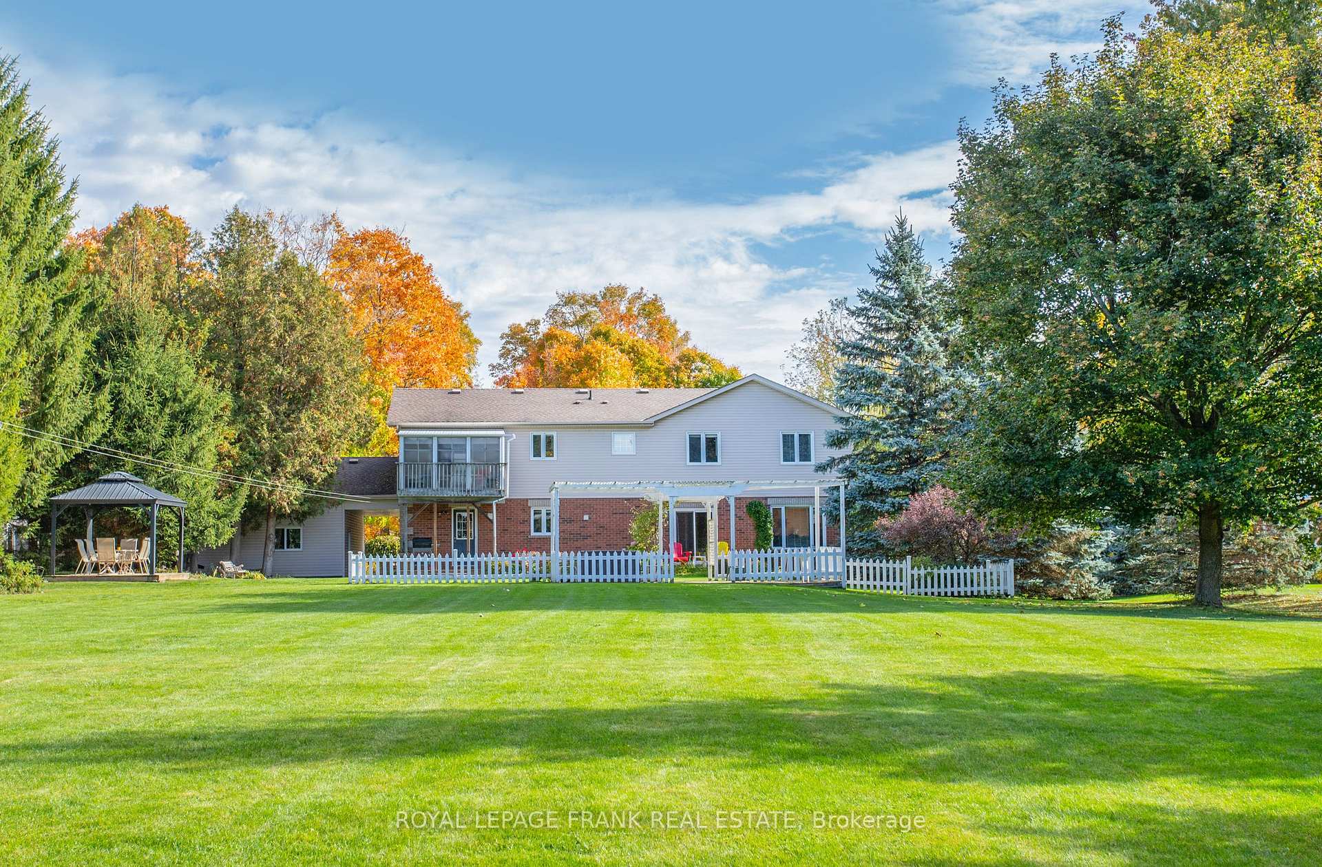 Photo 31 of 28 Palace Street, Scugog, Rural Scugog — HOMEH