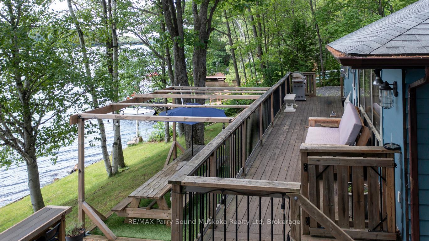 Photo 6 of 8 Ralph's Walkway, Seguin — HOMEH