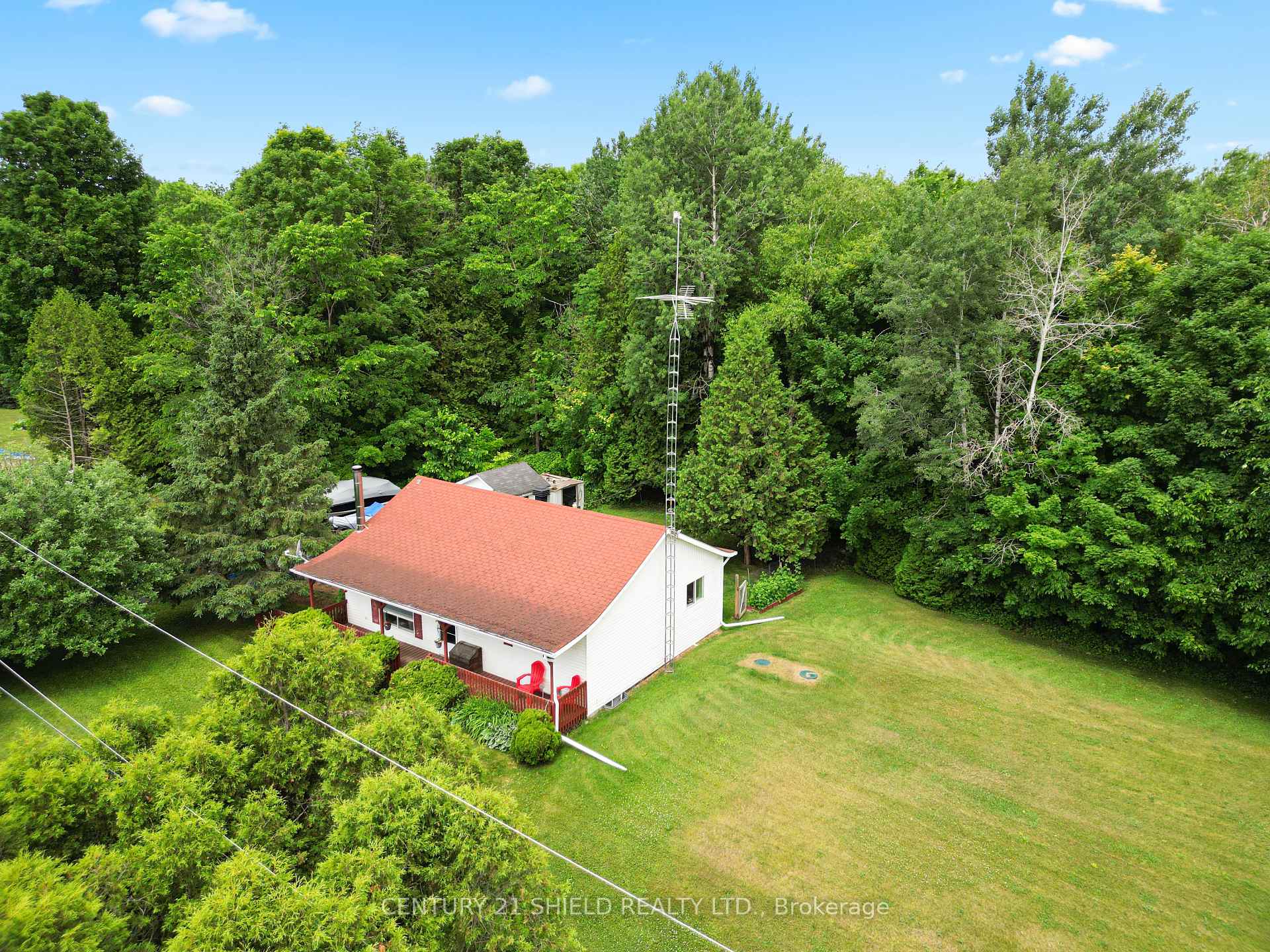 Photo 4 of 3842 Lakeside Drive, South Glengarry, South Glengarry (Lancaster) Twp — HOMEH