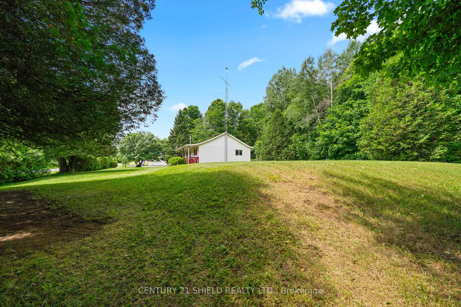 Photo 11 of 3842 Lakeside Drive, South Glengarry, South Glengarry (Lancaster) Twp — HOMEH