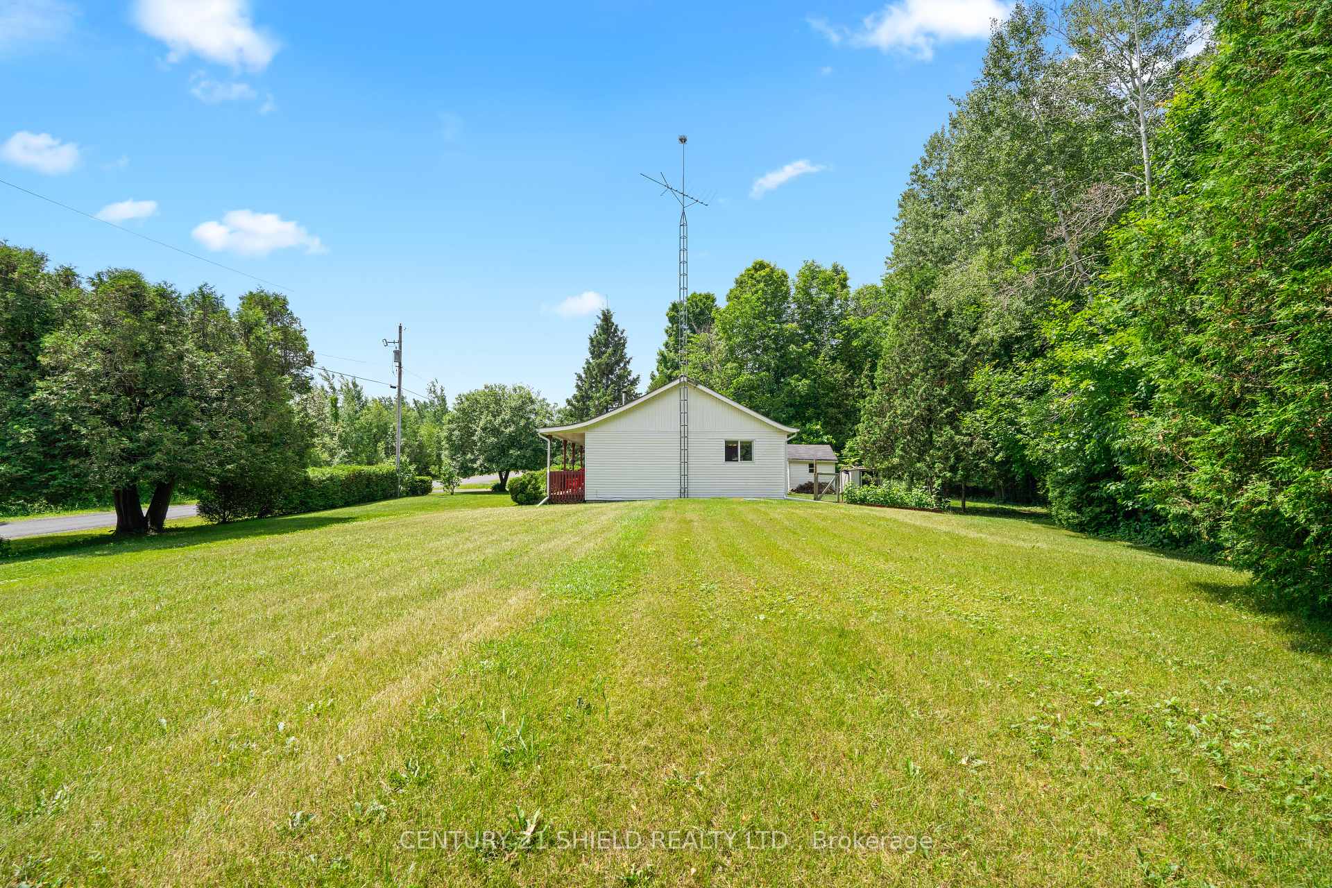 Photo 12 of 3842 Lakeside Drive, South Glengarry, South Glengarry (Lancaster) Twp — HOMEH