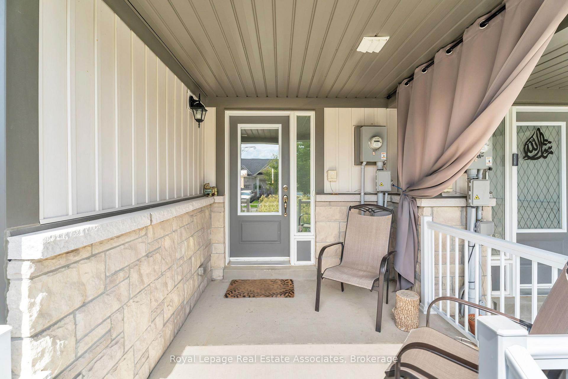 Photo 4 of 822 Cook Crescent, Shelburne — HOMEH
