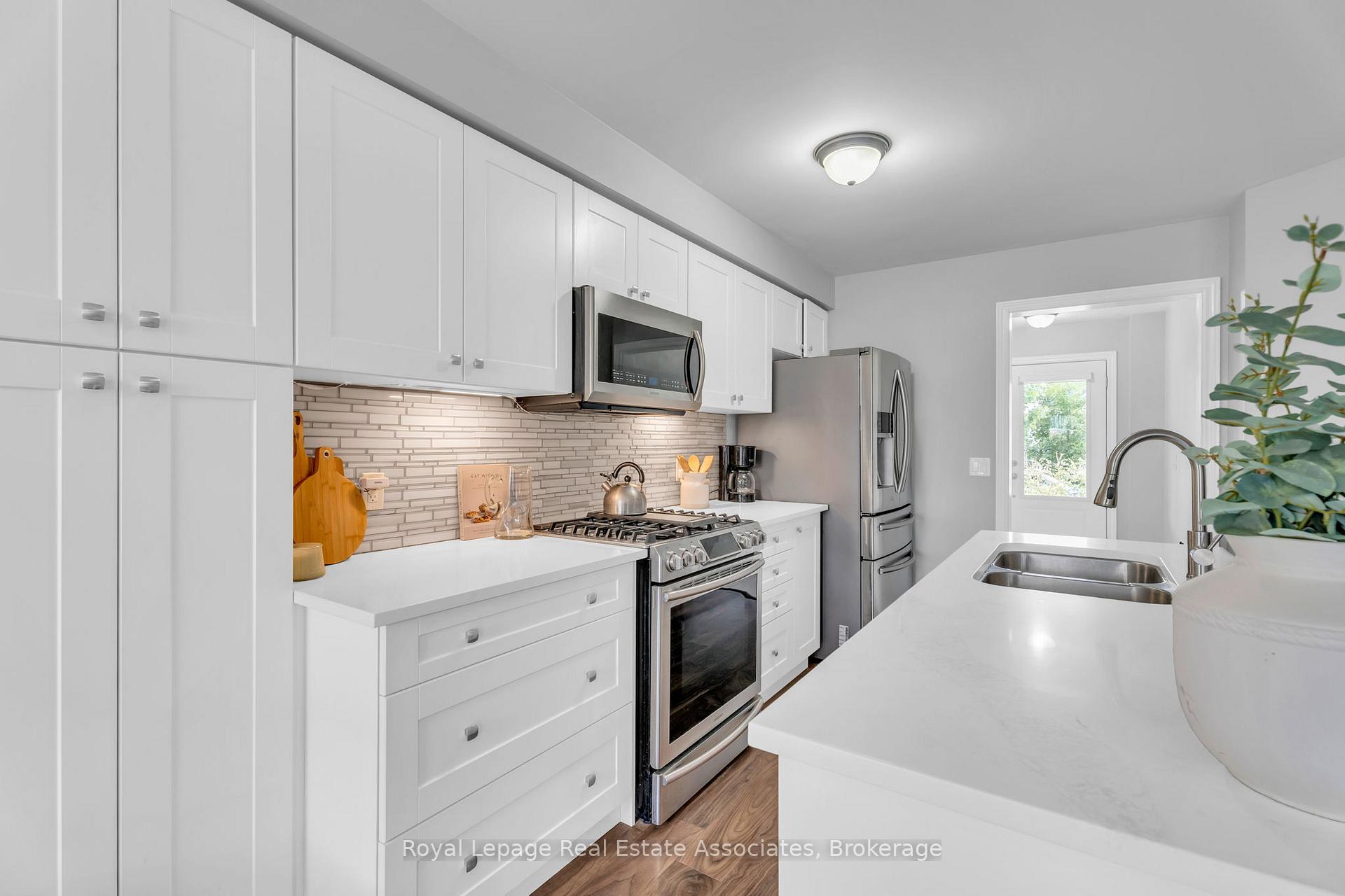Photo 9 of 822 Cook Crescent, Shelburne — HOMEH