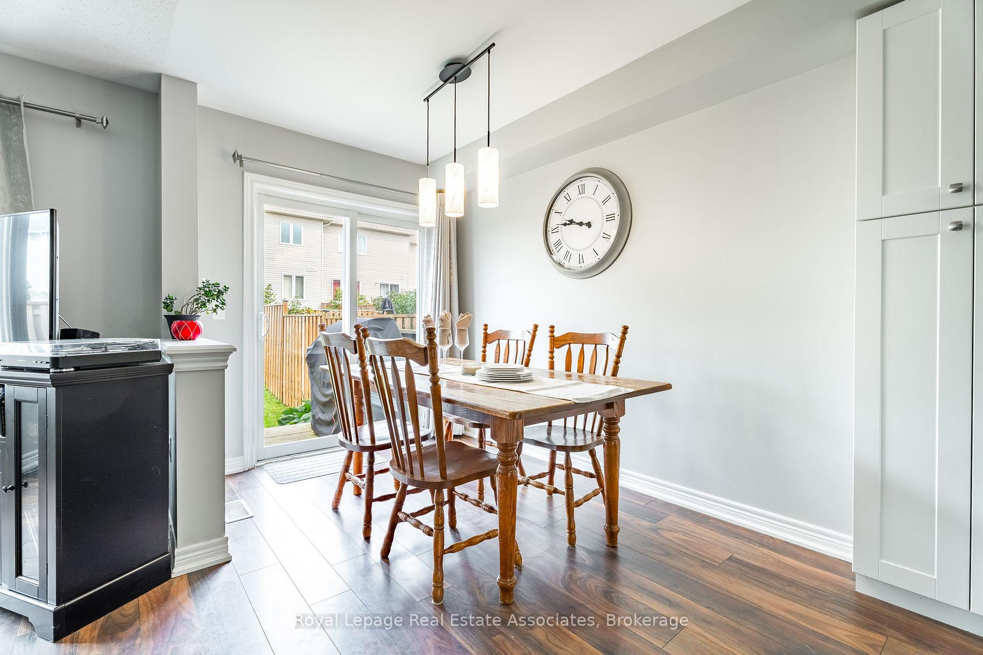 Photo 14 of 822 Cook Crescent, Shelburne — HOMEH