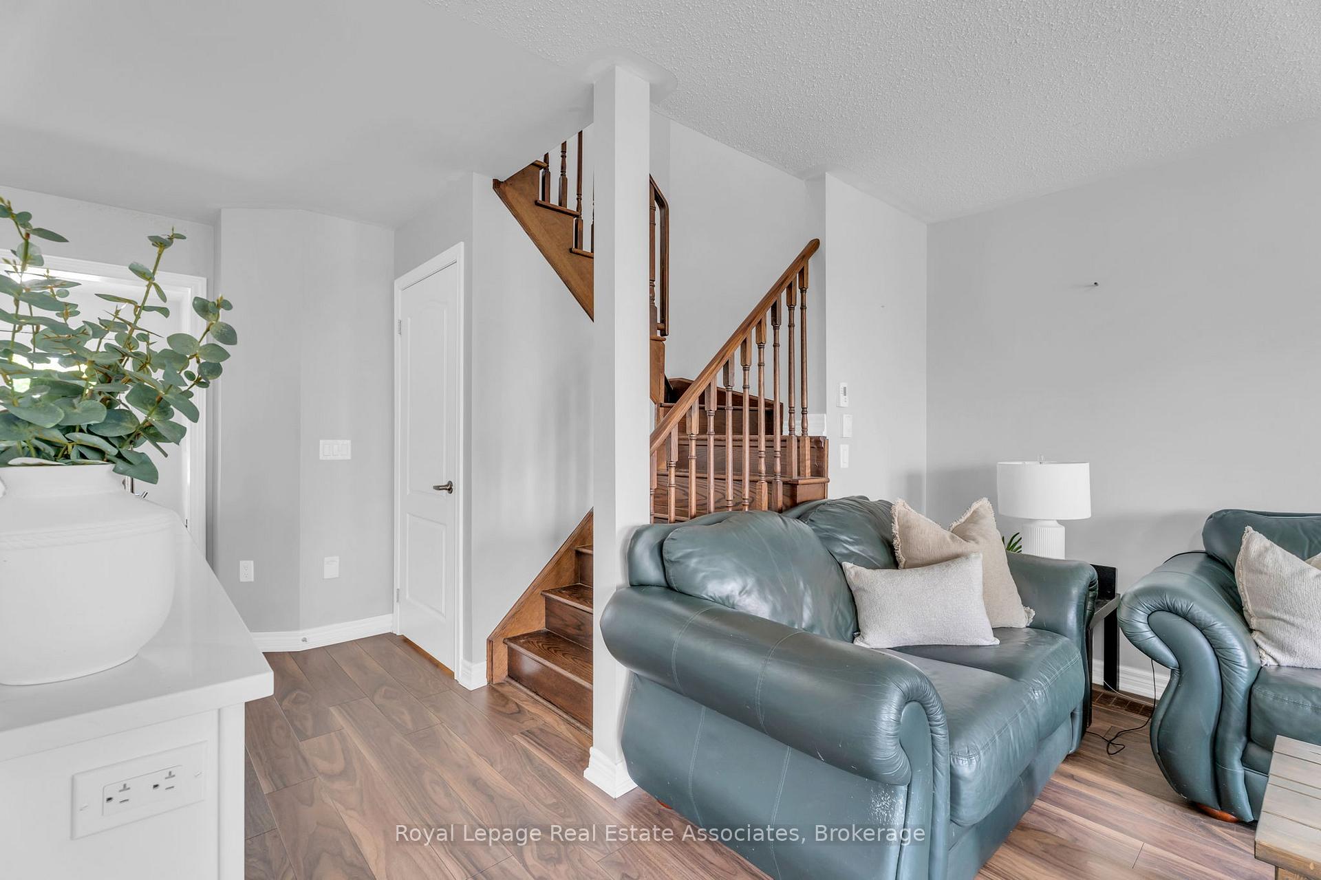 Photo 21 of 822 Cook Crescent, Shelburne — HOMEH