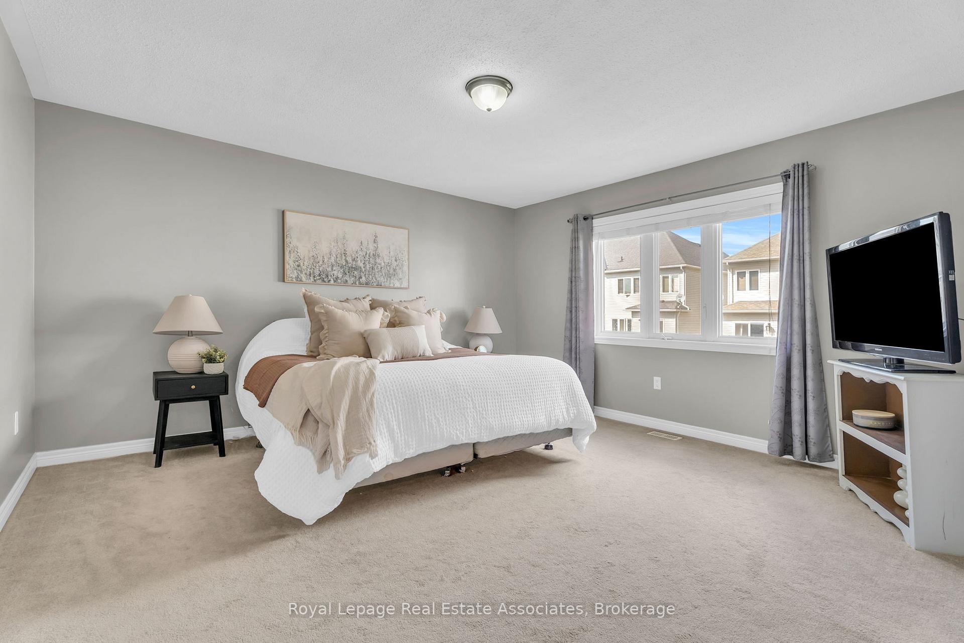 Photo 24 of 822 Cook Crescent, Shelburne — HOMEH