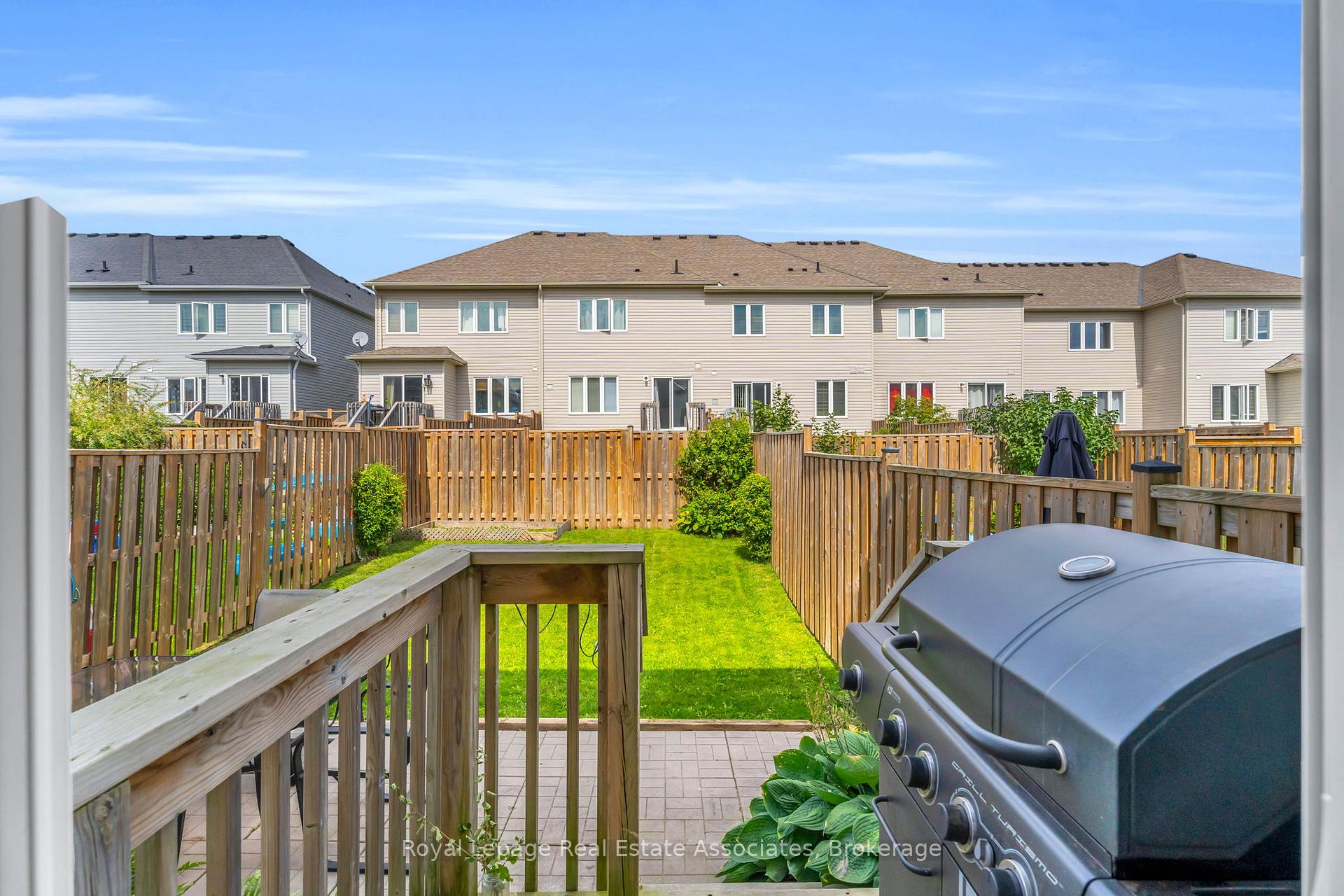 Photo 30 of 822 Cook Crescent, Shelburne — HOMEH