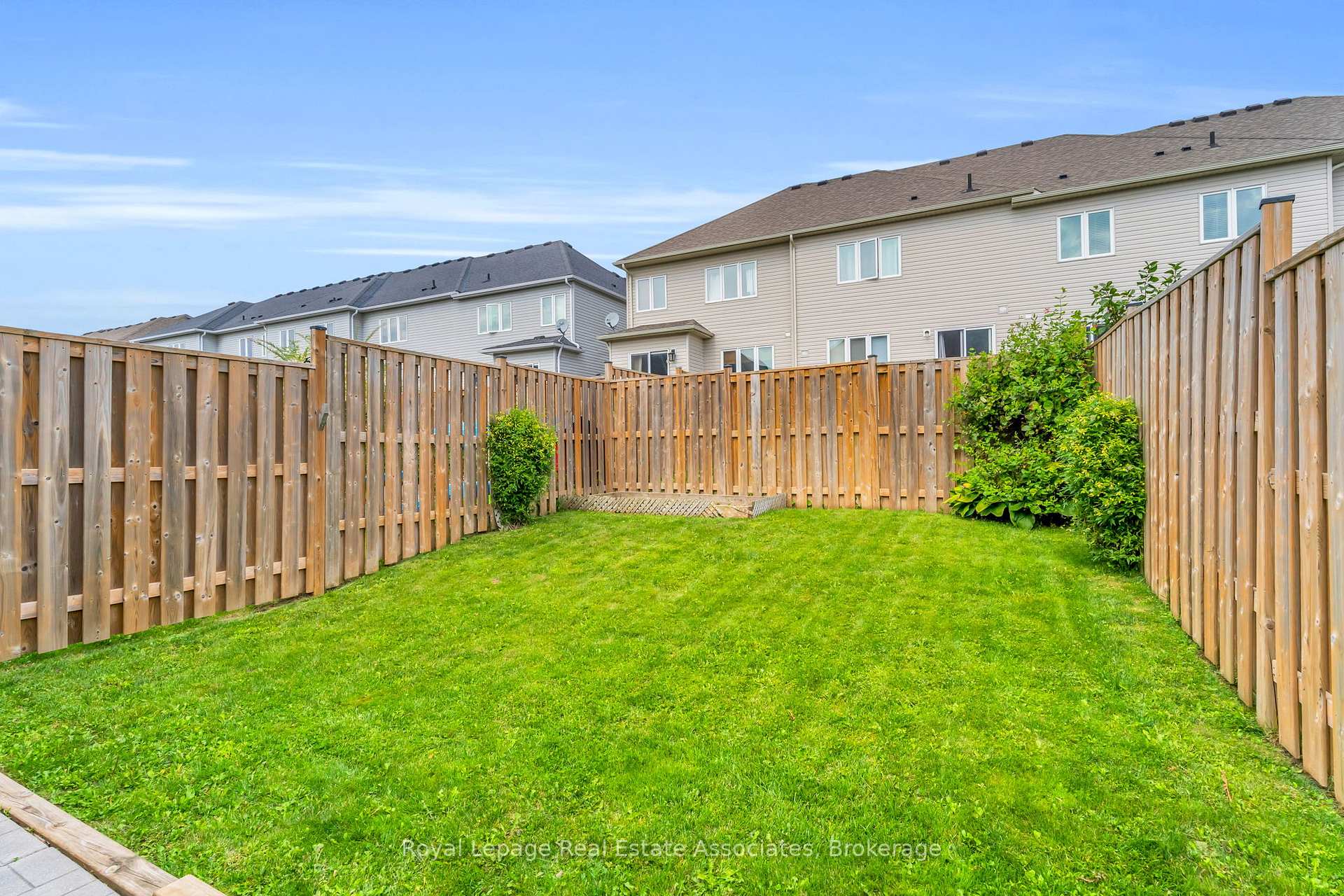 Photo 32 of 822 Cook Crescent, Shelburne — HOMEH