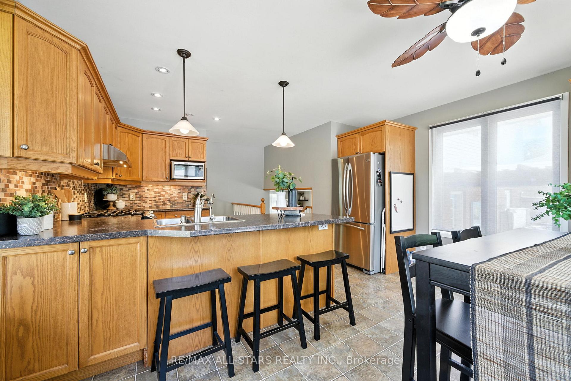 Photo 15 of 26 Carlan Drive, Scugog, Port Perry — HOMEH