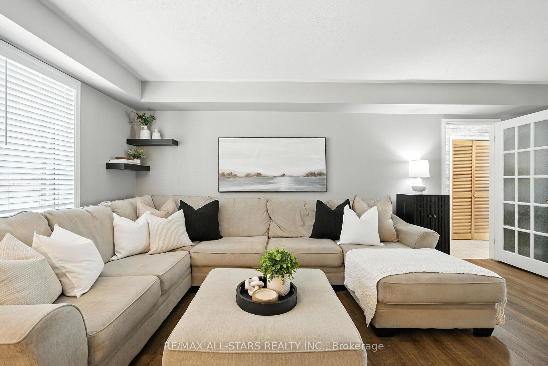 Photo 17 of 26 Carlan Drive, Scugog, Port Perry — HOMEH