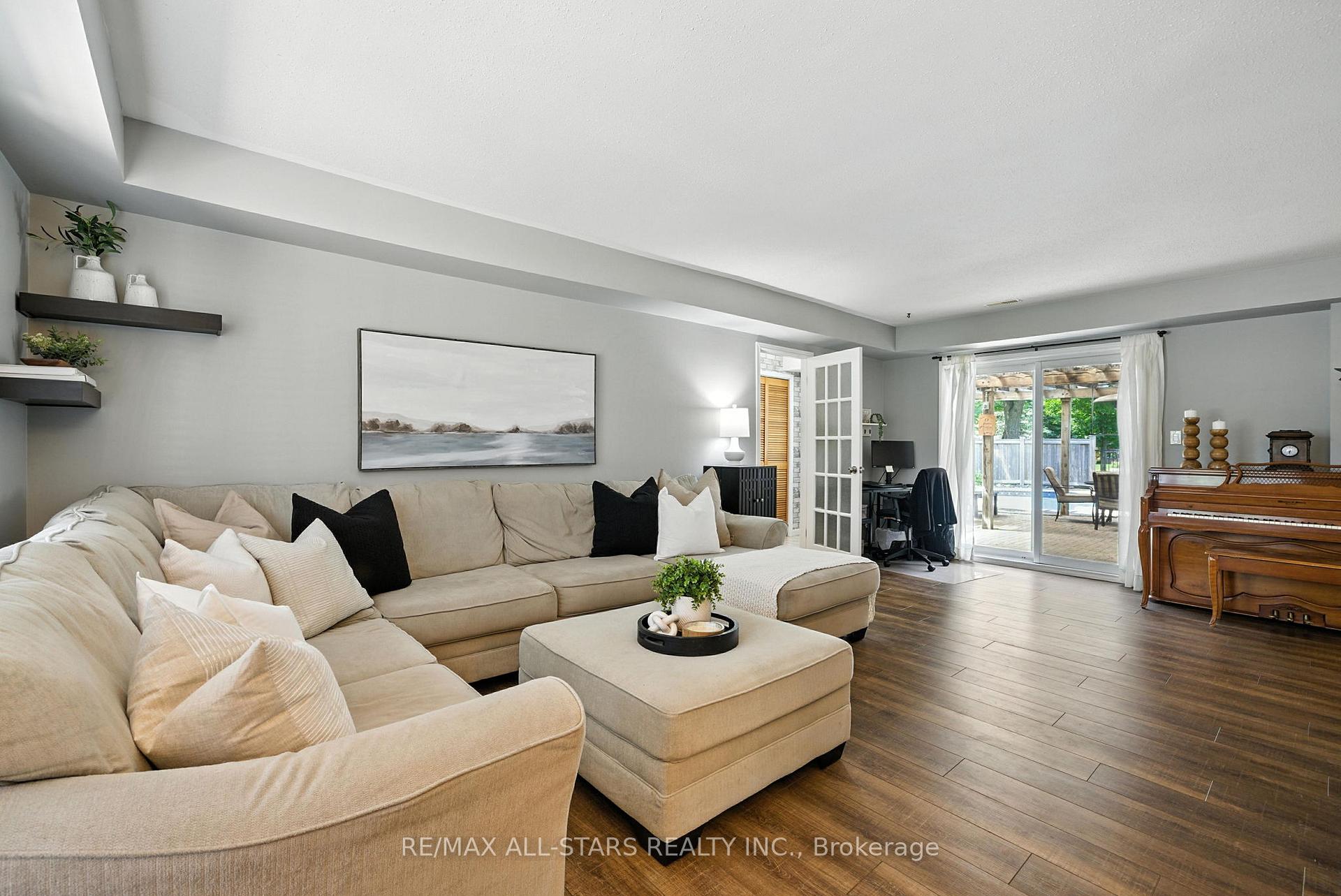 Photo 18 of 26 Carlan Drive, Scugog, Port Perry — HOMEH