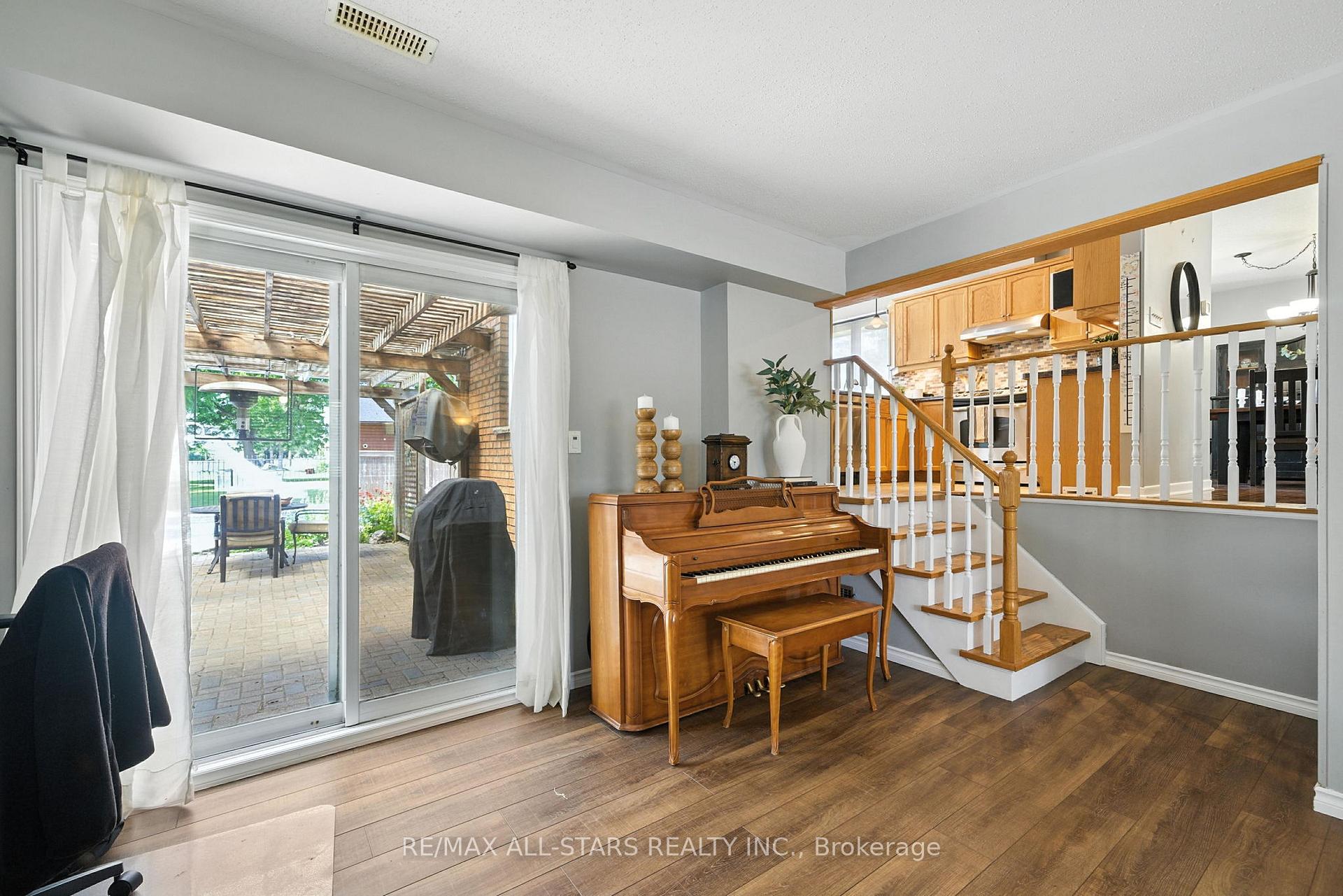 Photo 20 of 26 Carlan Drive, Scugog, Port Perry — HOMEH