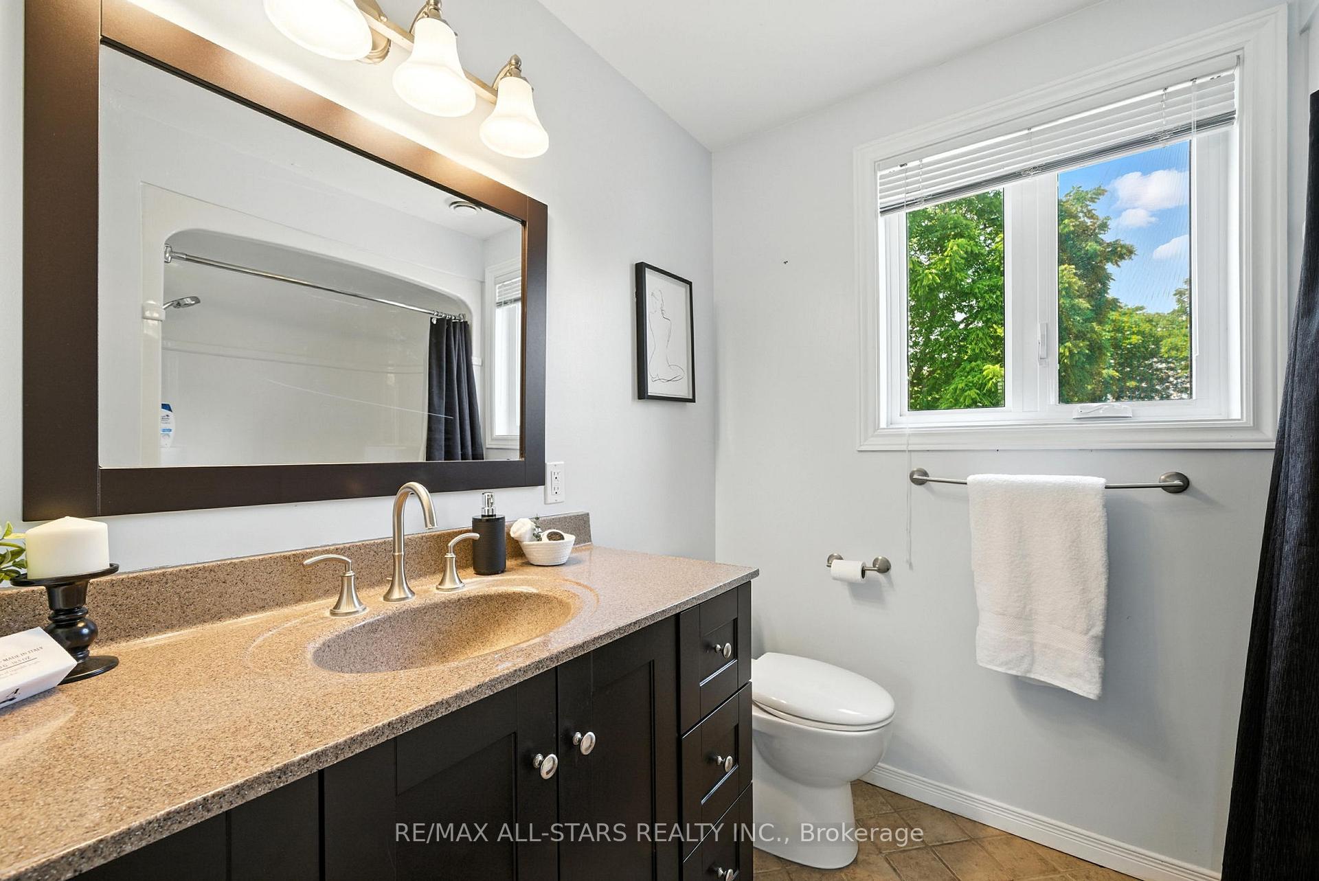 Photo 23 of 26 Carlan Drive, Scugog, Port Perry — HOMEH