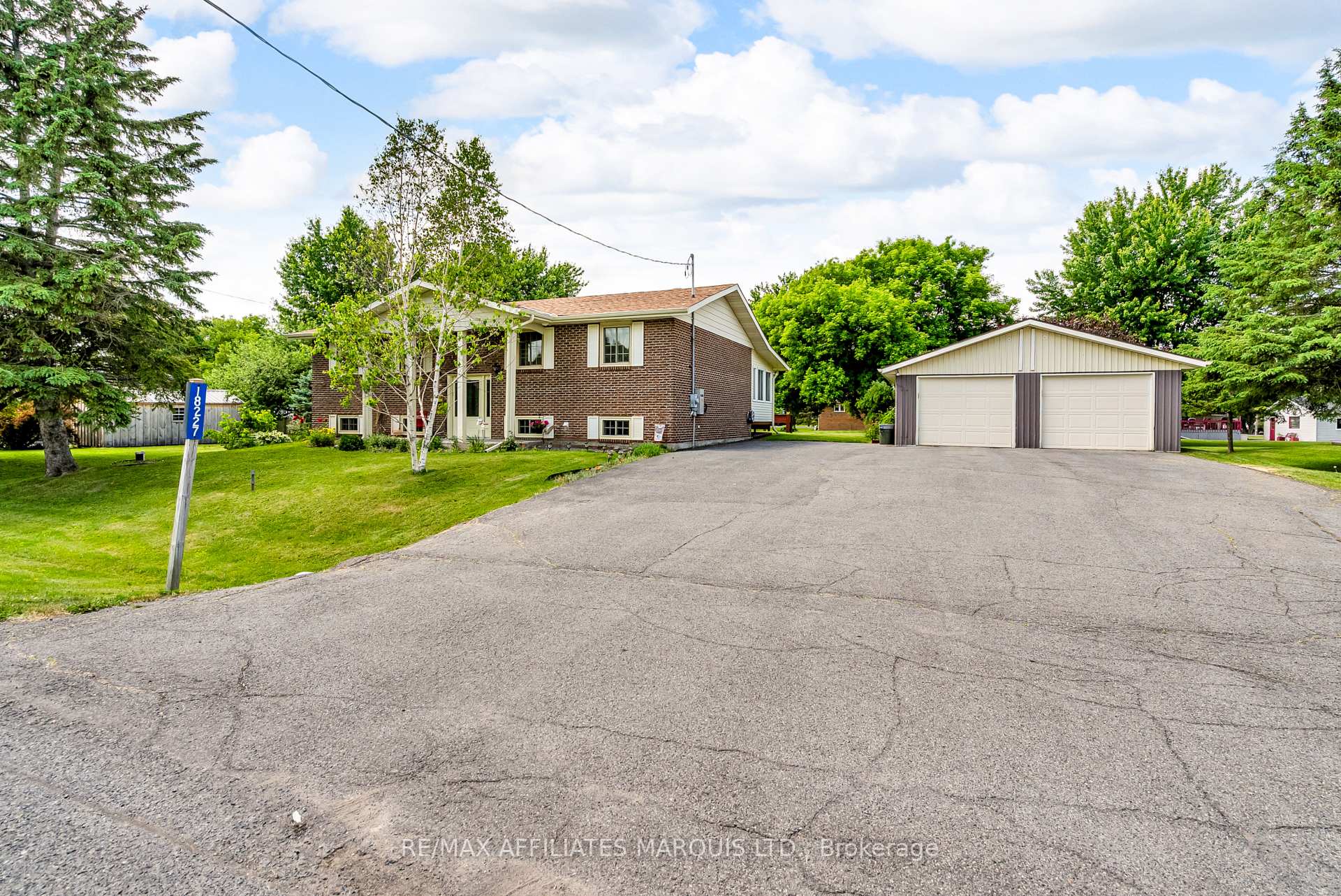 Photo 4 of 18227 Oak Drive, South Glengarry, South Glengarry (Charlottenburgh) Twp — HOMEH