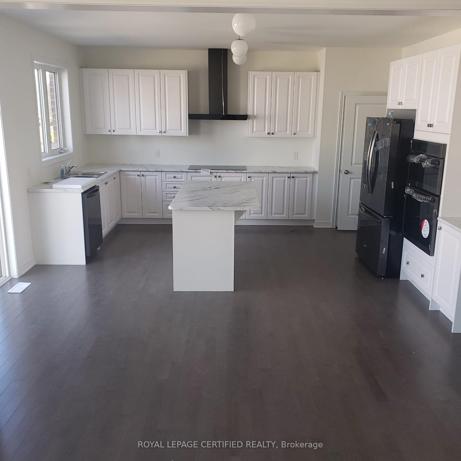 Photo 5 of 569 Red Elm Road, Shelburne — HOMEH