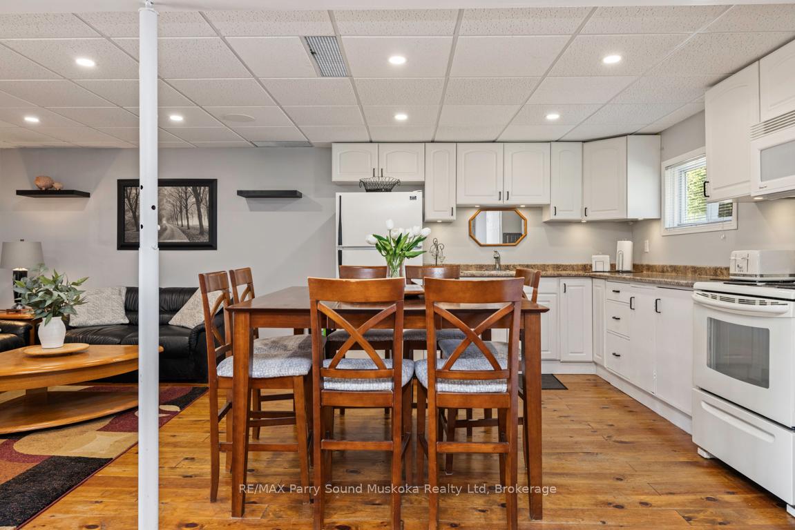 Photo 41 of 18 Karhu Lane, Seguin — HOMEH