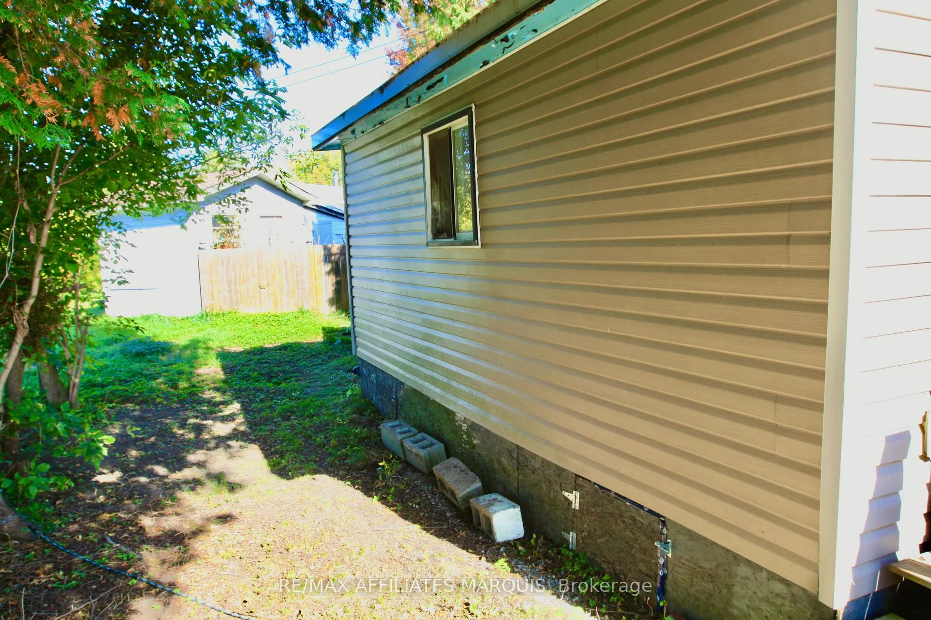 Photo 16 of 514 Jason Street N, Smiths Falls — HOMEH