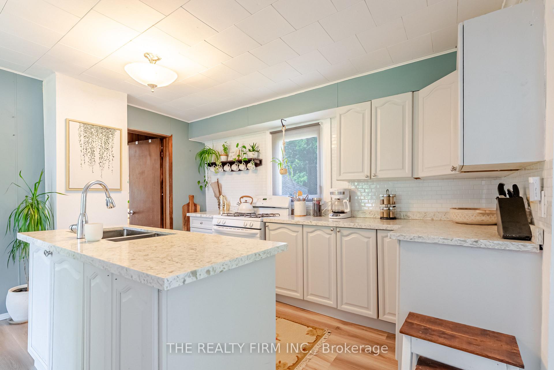 Photo 12 of 174 Omara Street, Southwest Middlesex, Glencoe — HOMEH
