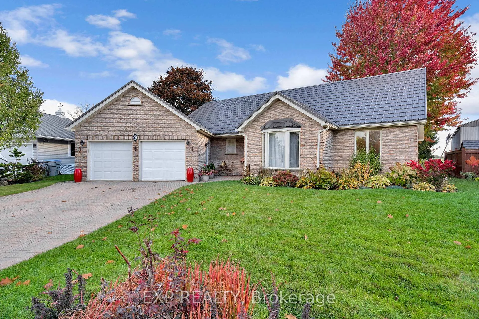 Photo 3 of 17 Abbey Lane, South Huron, Exeter — HOMEH