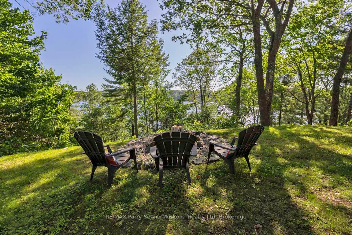 Photo 5 of 16 Birch Crescent, Seguin — HOMEH