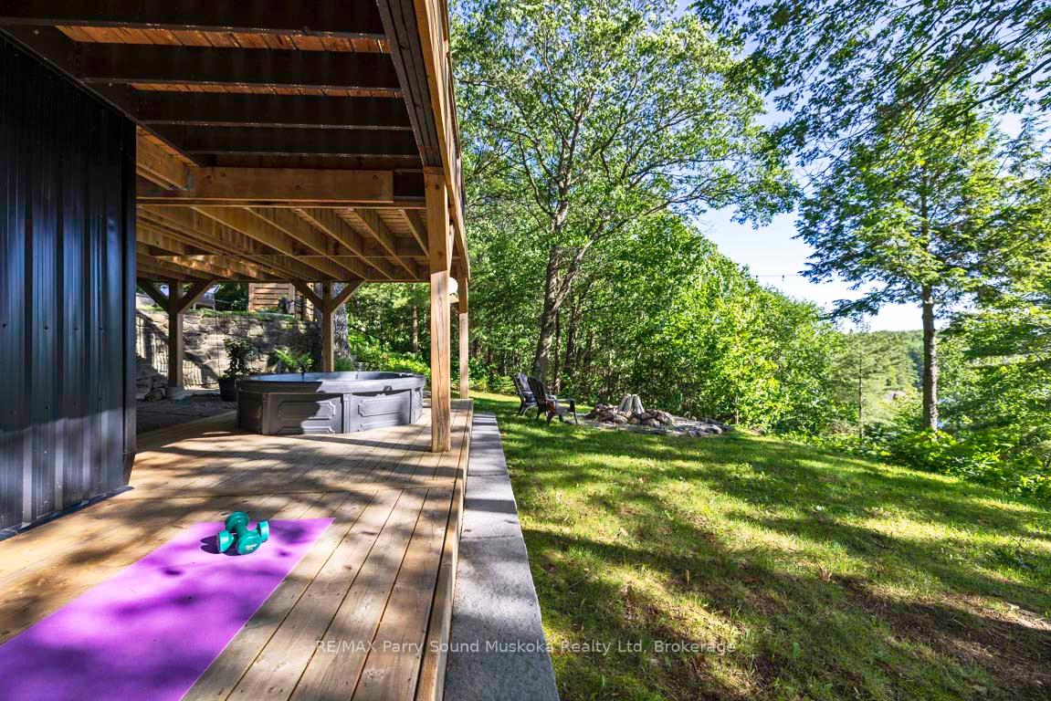 Photo 10 of 16 Birch Crescent, Seguin — HOMEH