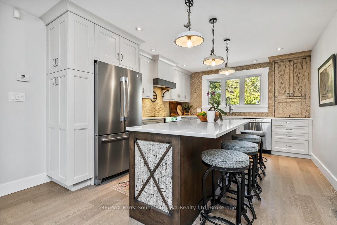 Photo 19 of 16 Birch Crescent, Seguin — HOMEH
