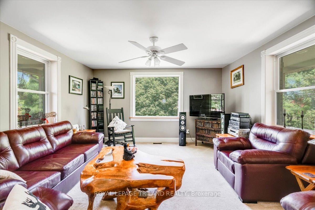 Photo 12 of 23186 Springfield Road, Southwest Middlesex, Rural Southwest Middlesex — HOMEH